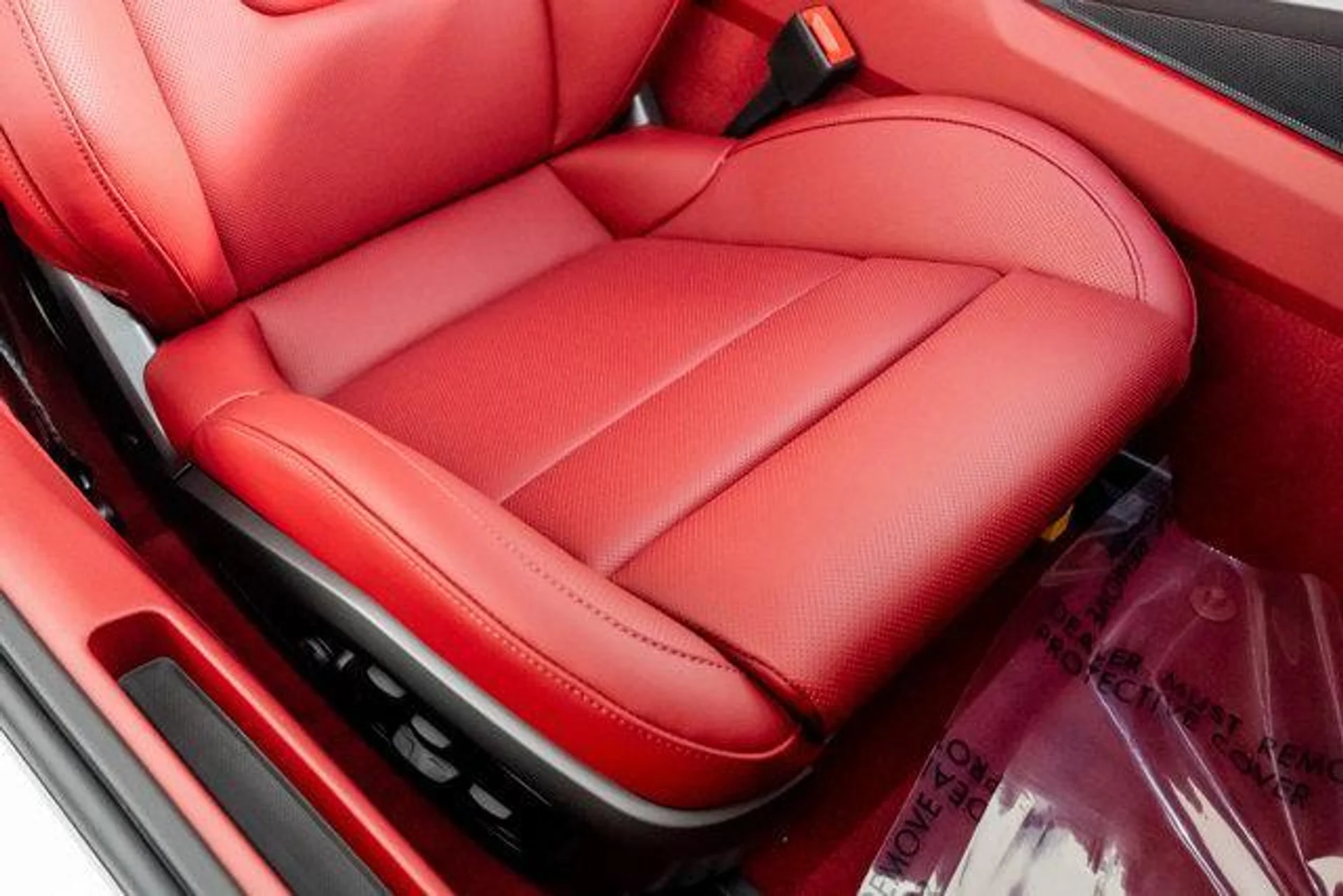 mph025_519310515_q9_K3_F_Vr_O1_M8_Jy_B_Wlq_G4b_Bov_TM_0a3a96da9e