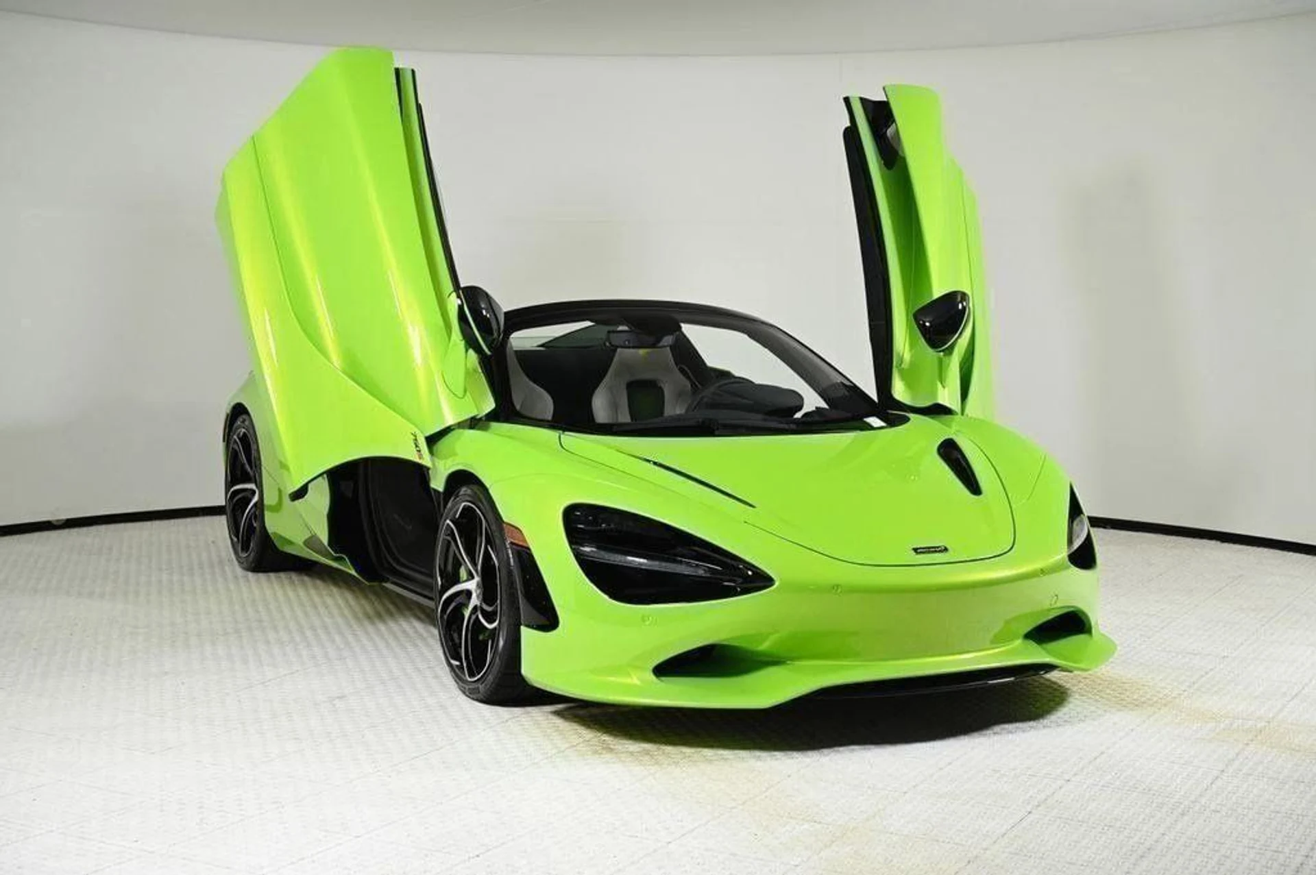 mph025_521509317_new_2025_mclaren_750s_spider_11350_22873384_25_1024_d1f310d9ef