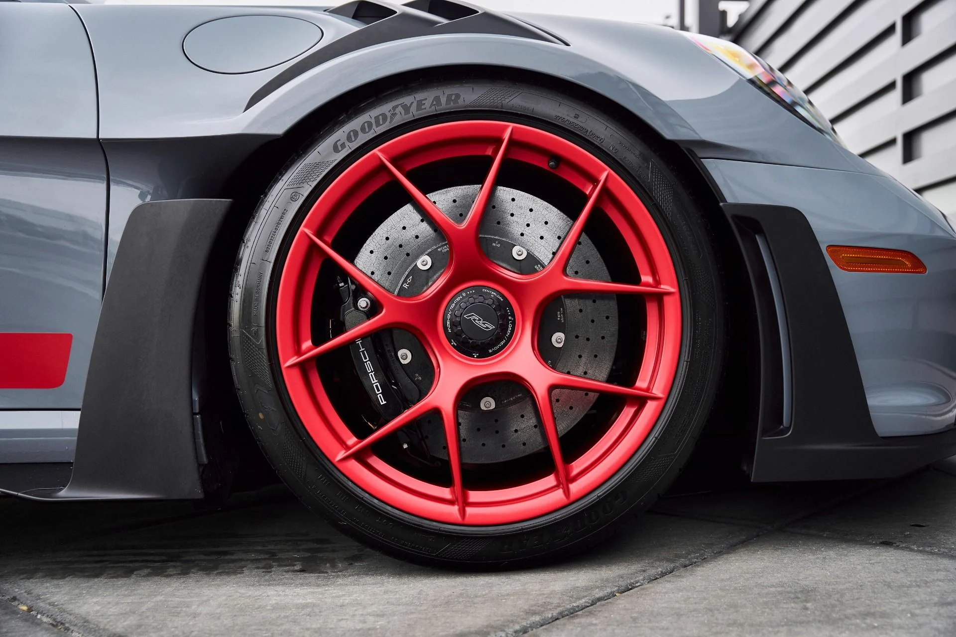 mph025_523538868_Used_2024_Porsche_911_GT_3_RS_1767150491_254999a03c