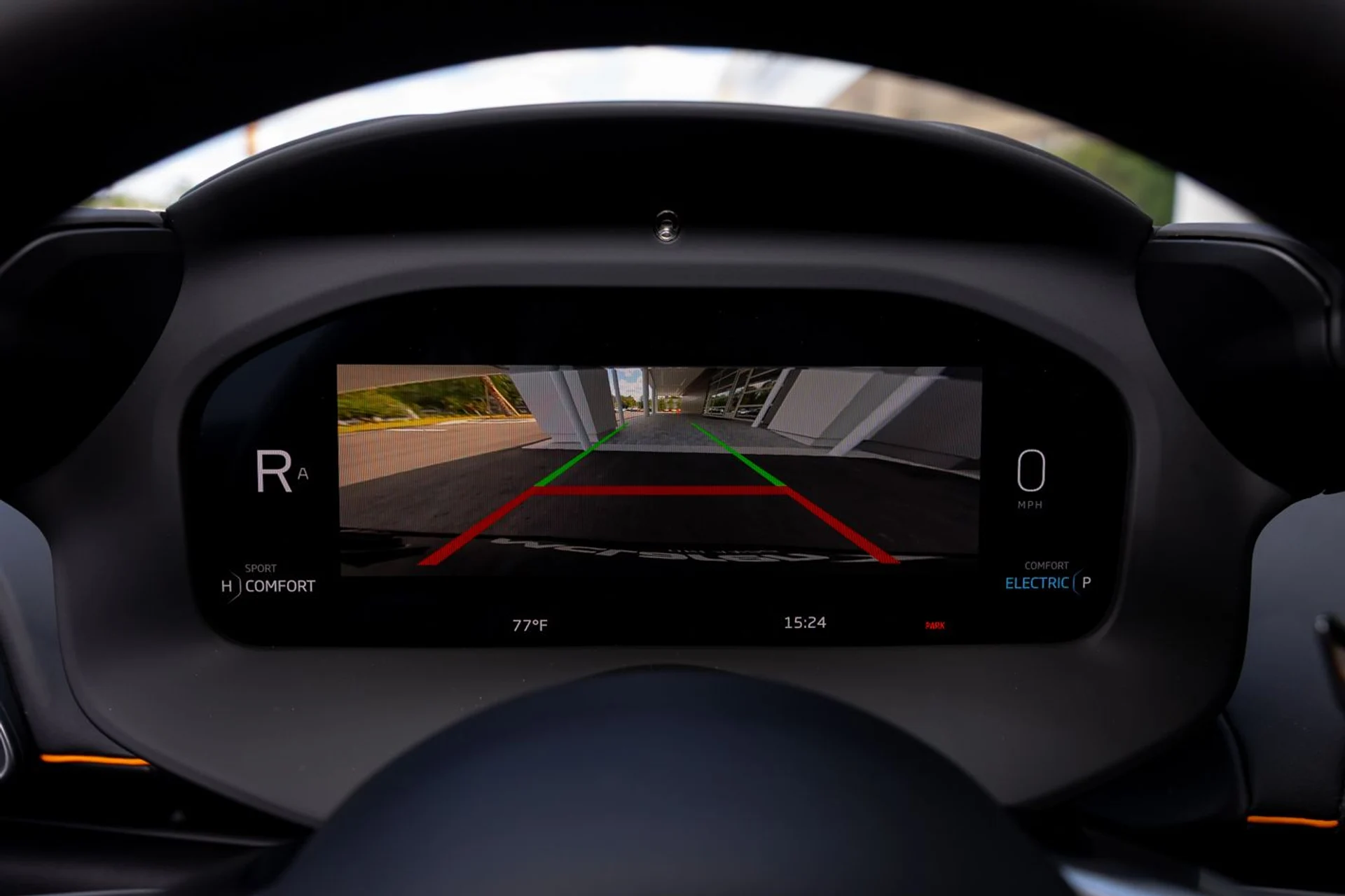 mph025_52394376_506_p26_l_22dfd241e5