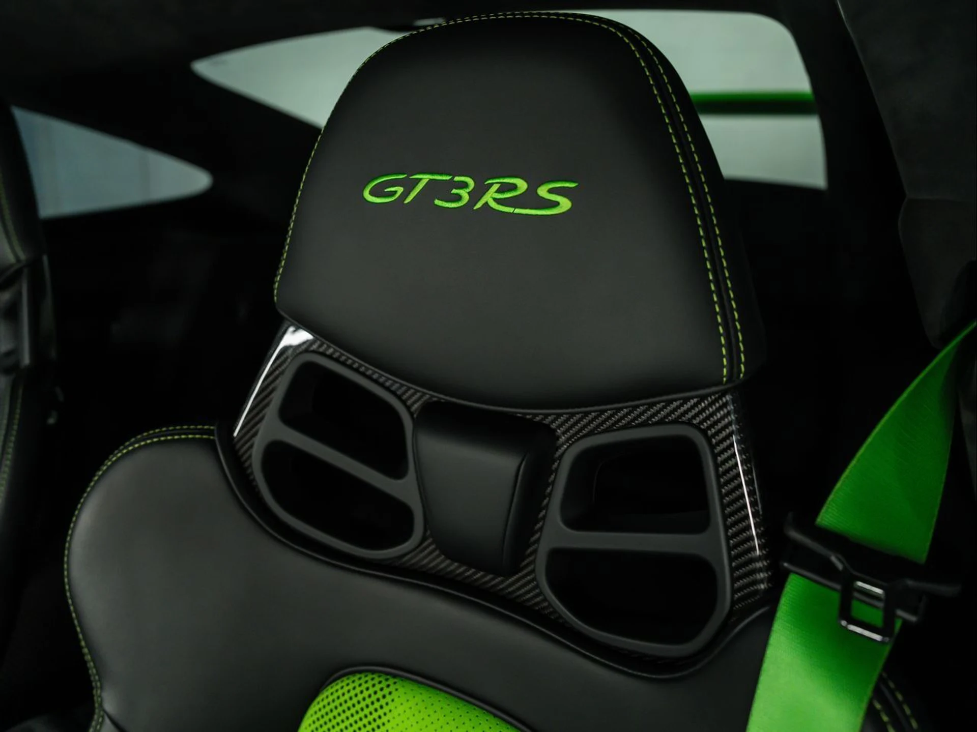 mph025_526909758_d90030749159d23ab27975ea0435da55_52bb57ad29