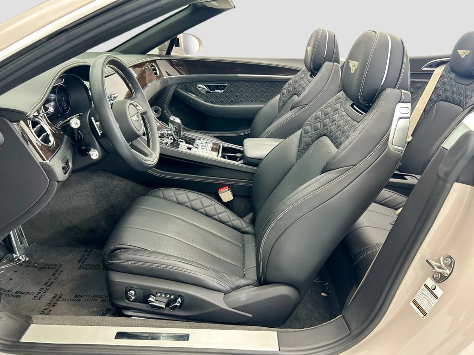 mph025_526944956_used_2021_bentley_continental_gtv8convertible_8119_23031856_26_1024_0e7776717e