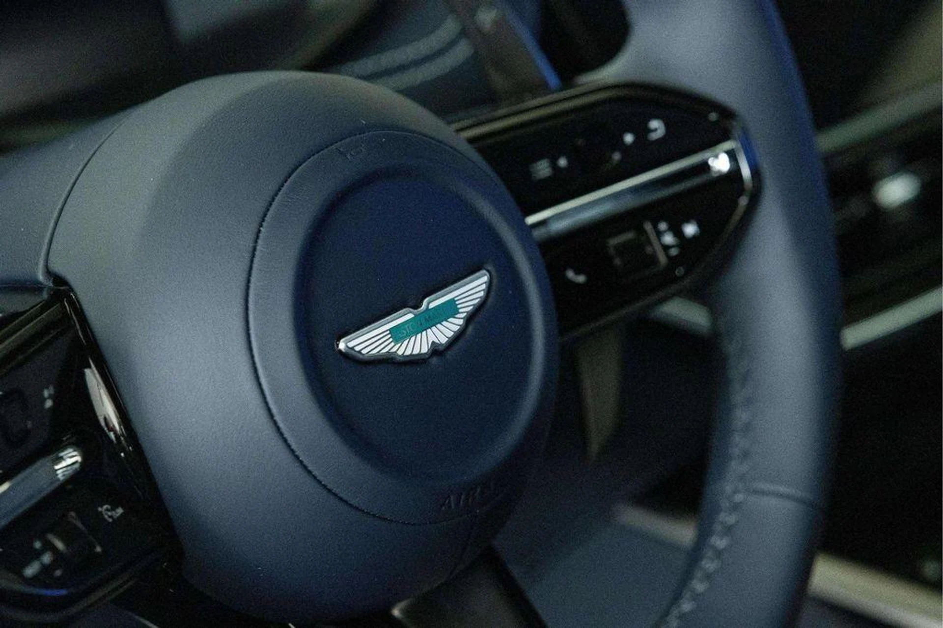 mph025_526994601_2d_Pnb19_Ny4_SCR_0_Ded8j_Hc4_Q2_Pl8_300c155ff0