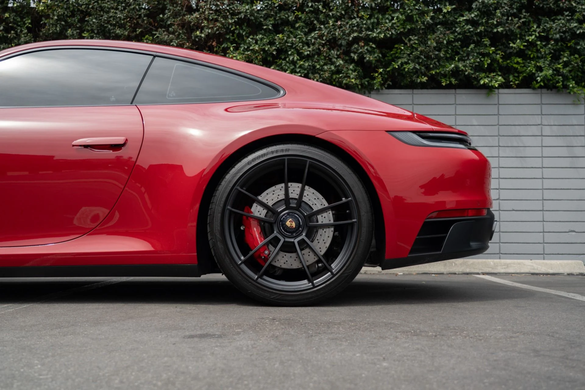 mph025_530460493_Used_2024_Porsche_911_Carrera_GTS_1756425318_c2ae75e950