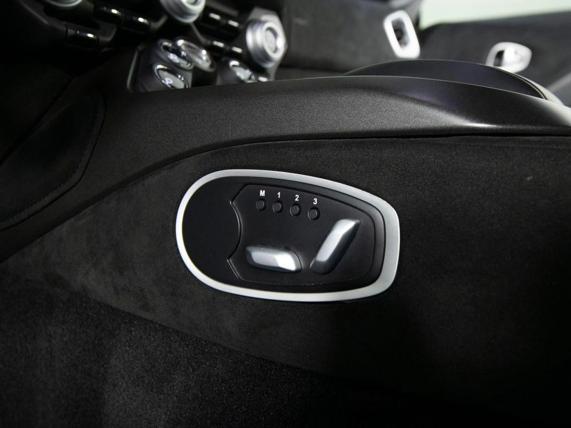 mph025_532272543_E_Oyz_Gi_Hl_H72_BDXL_4x_Cn_Vf5_M_Bno_988d0b1402