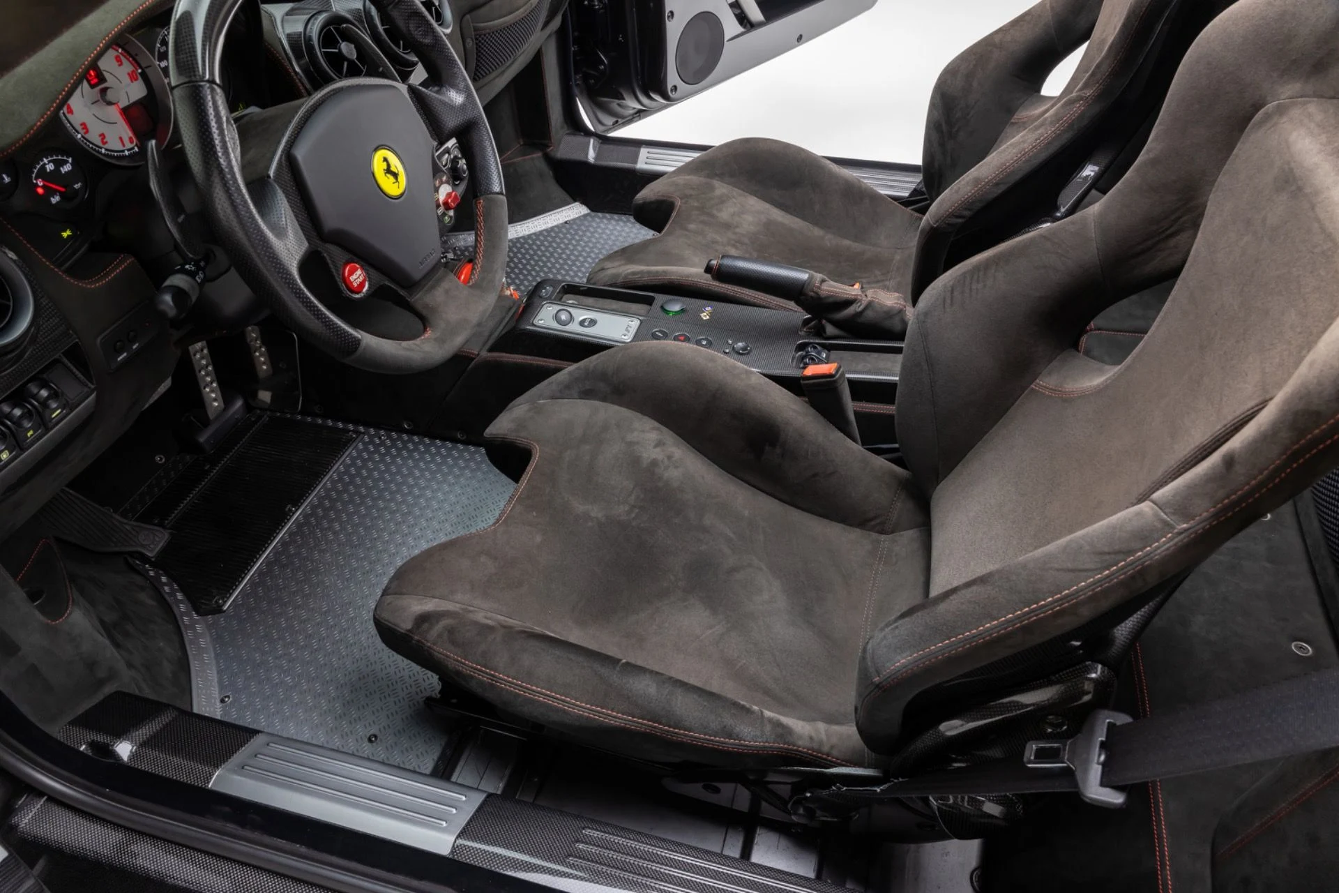 mph025_540362048_13488_p26_l_4d2d8f96e3