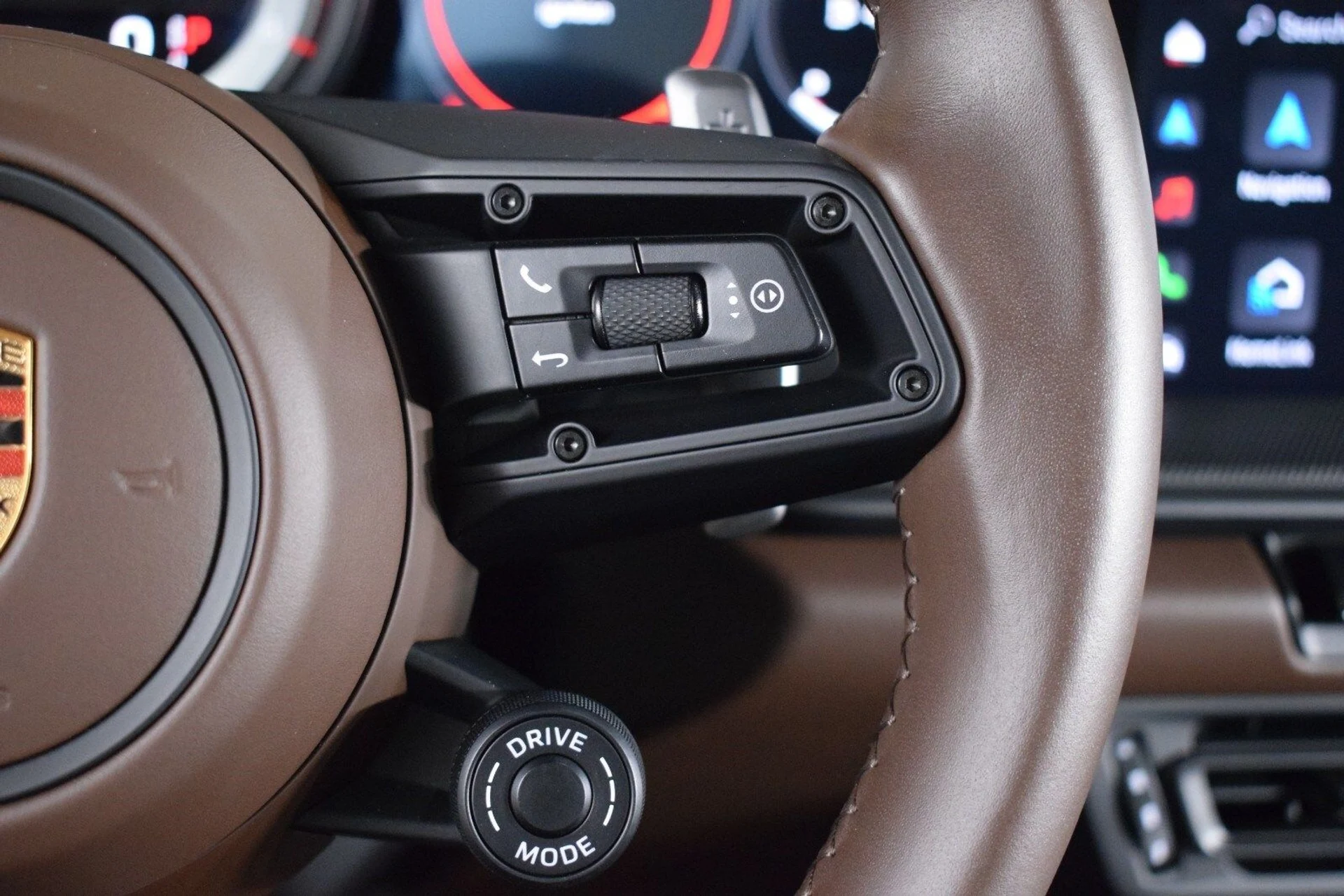 mph025_542190047_947e8e280bff553520d56815b89fded8x_646678f02e