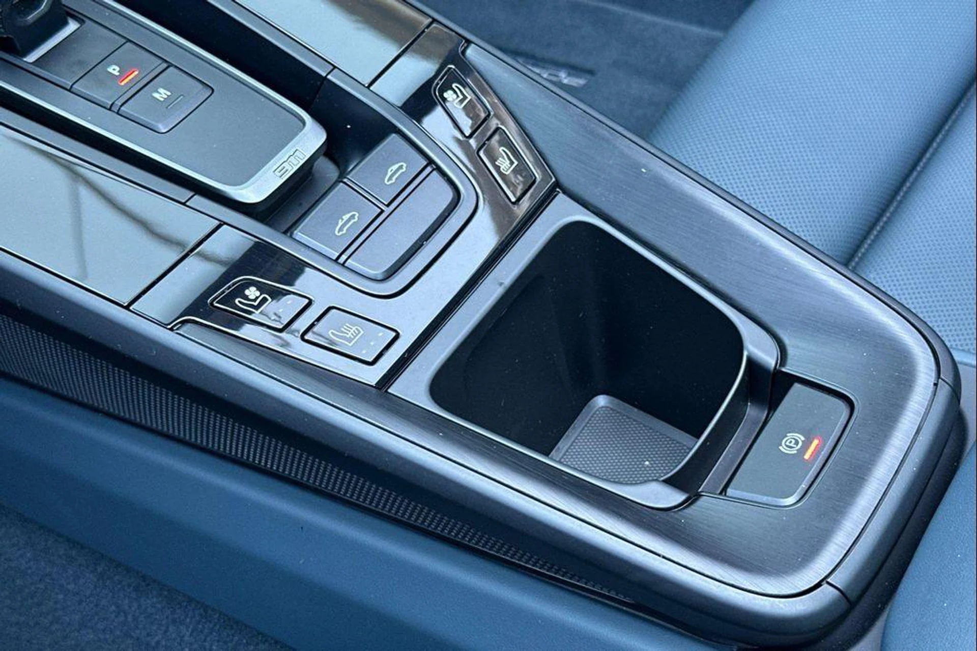 mph025_544463018_0_Nj_H_Dc_RZL_yep_C1b_5l_Gw2af1_U_67d2292cf9