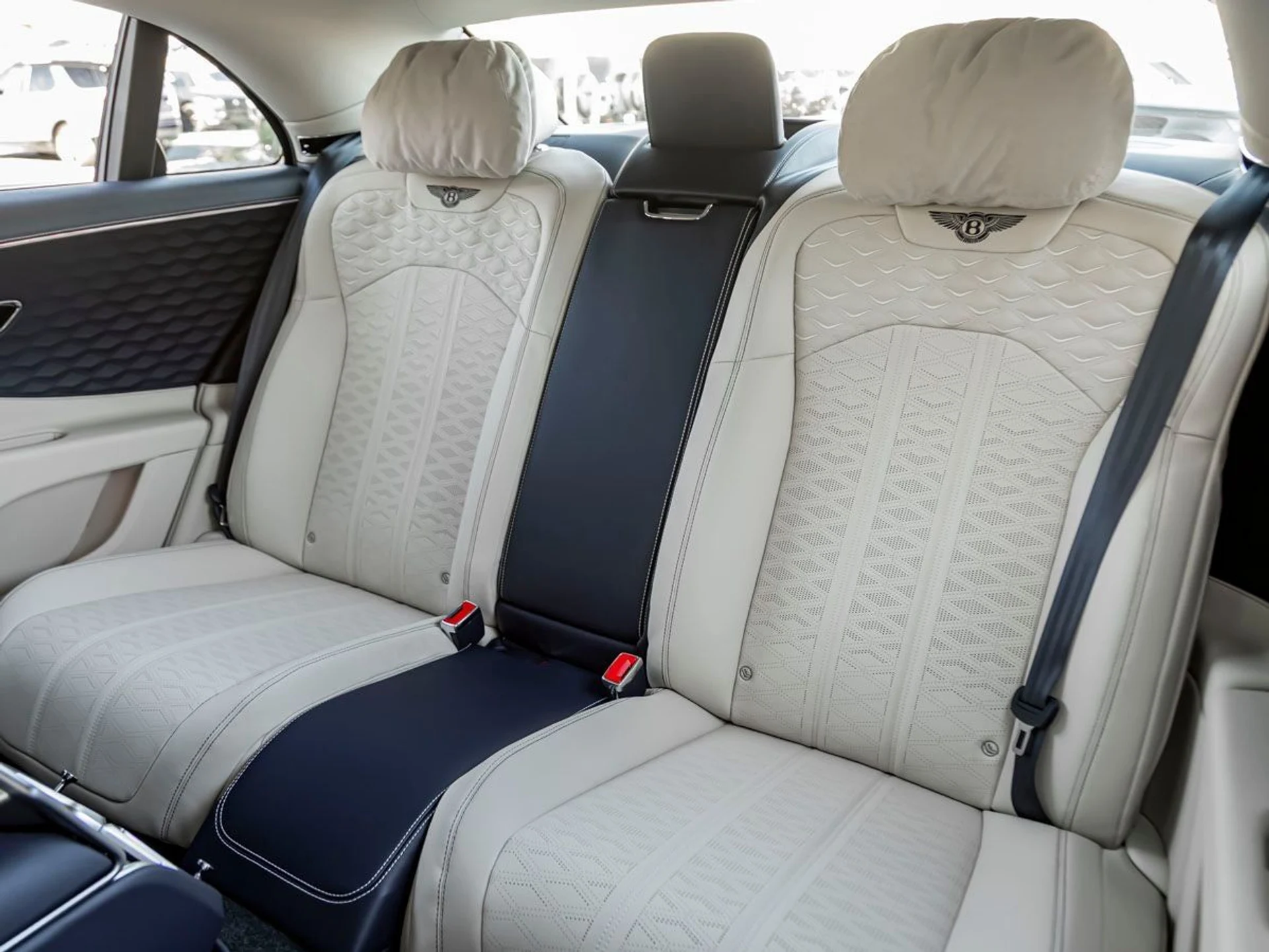 mph025_553586147_26_ca7649941e