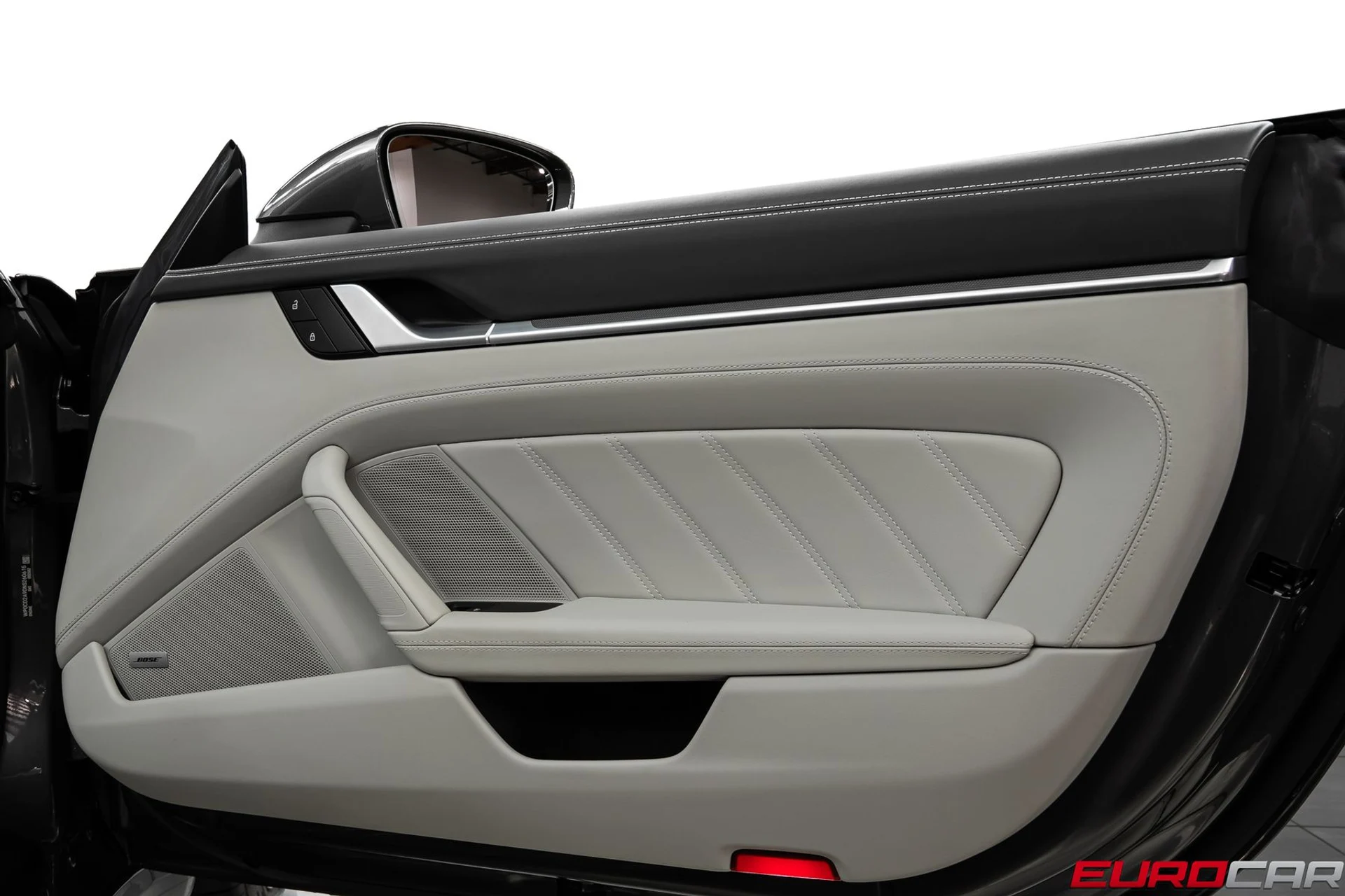 mph025_555348027_01eacb13_3d33_4c82_a0a0_0c1db0199132_8ea71ef912