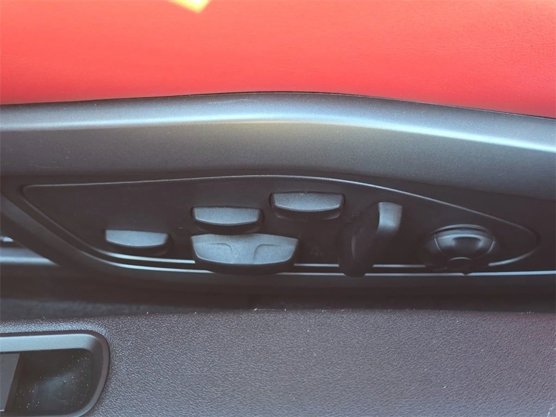 mph025_556290168_26_443520e47b