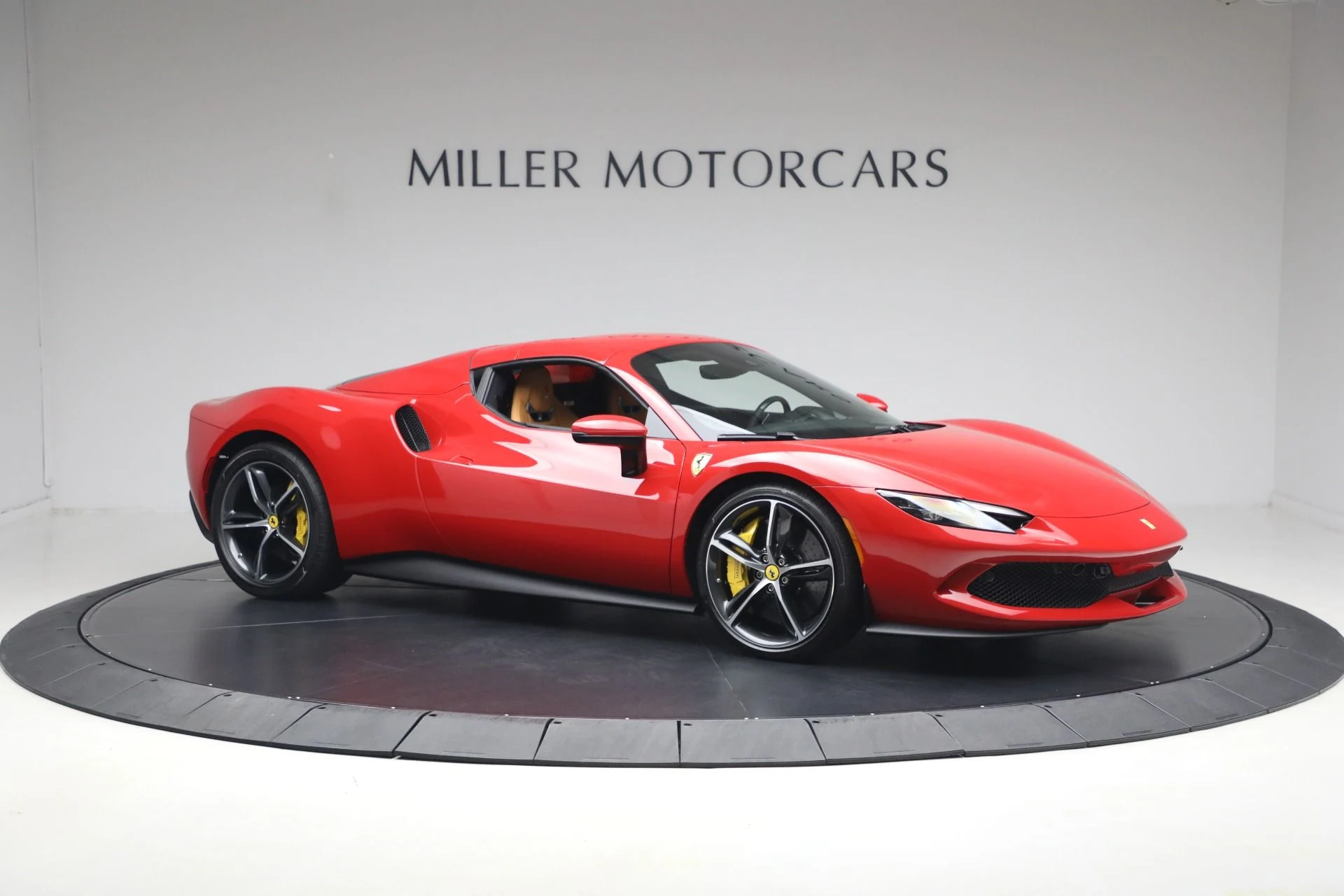 mph025_556901162_Used_2025_Ferrari_296_GTS_1780609894_19377dd4de