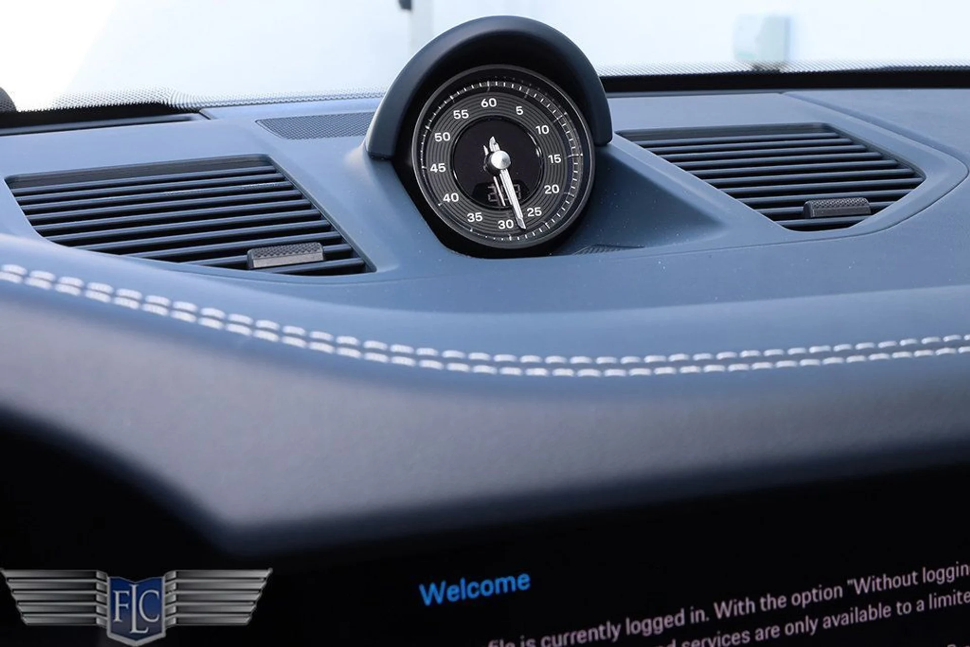 mph025_557751016_used_2026_porsche_911_targa4s_6305_22995044_26_1024_bb7b597f4e