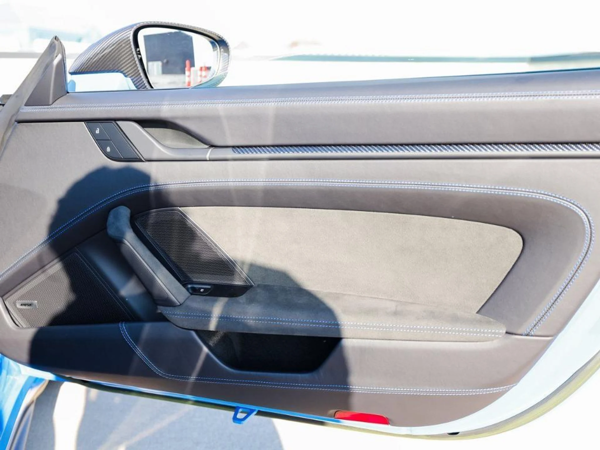 mph025_561763968_x_F_Bq_X_Cr_EVSW_7_D2_W9_FZ_Nv_ZDO_2_Zi_Y_bbc9e86eba