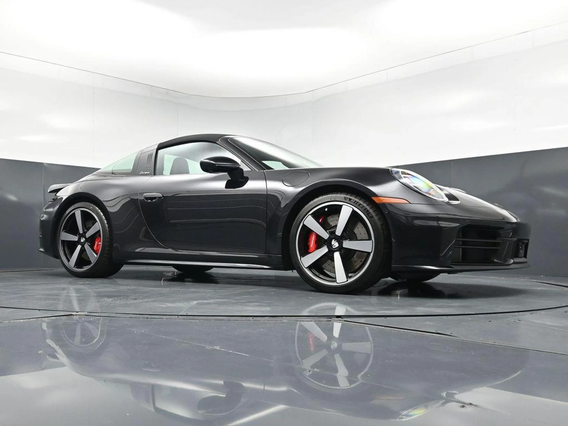 mph025_570670048_h_Z_Xq_Pkve_RIW_Bk2b3_O93_Y_Fcz_Tk_SE_9eb7f30ebf