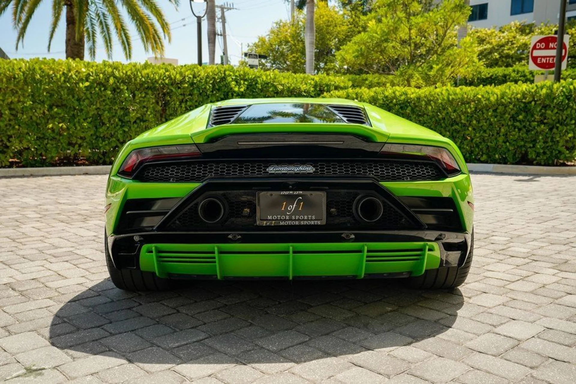 mph025_571728573_used_2020_lamborghini_huracan_evo_coupeawd_14354_22890839_26_1024_38c90f33f1
