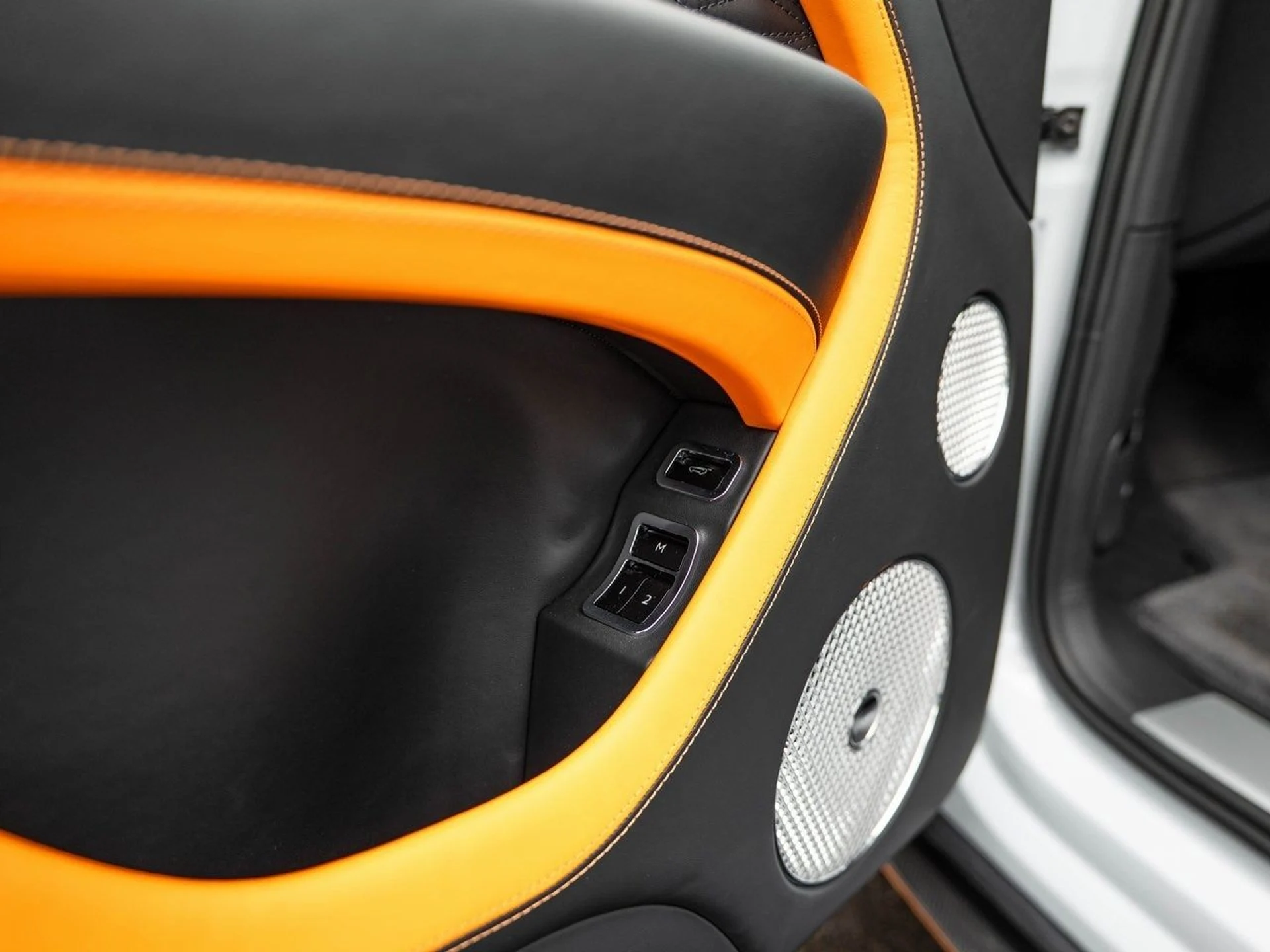 mph025_574875632_a5243c13587e5be41585a5d90a009fa3x_99f8e63aa0