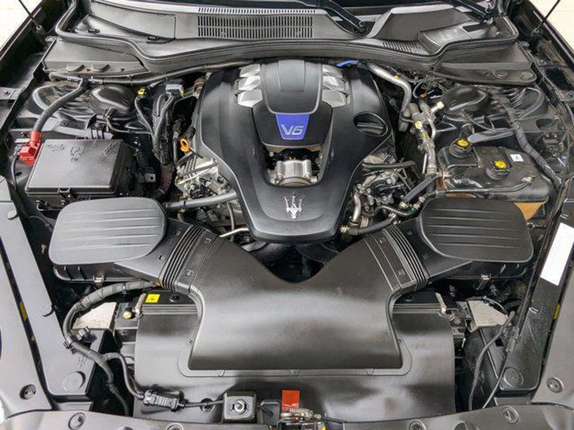 mph025_576428002_z_OE_57_V_Zvqj_Liu_N4wa5t7_Jll_Zs_IE_c840fd7226