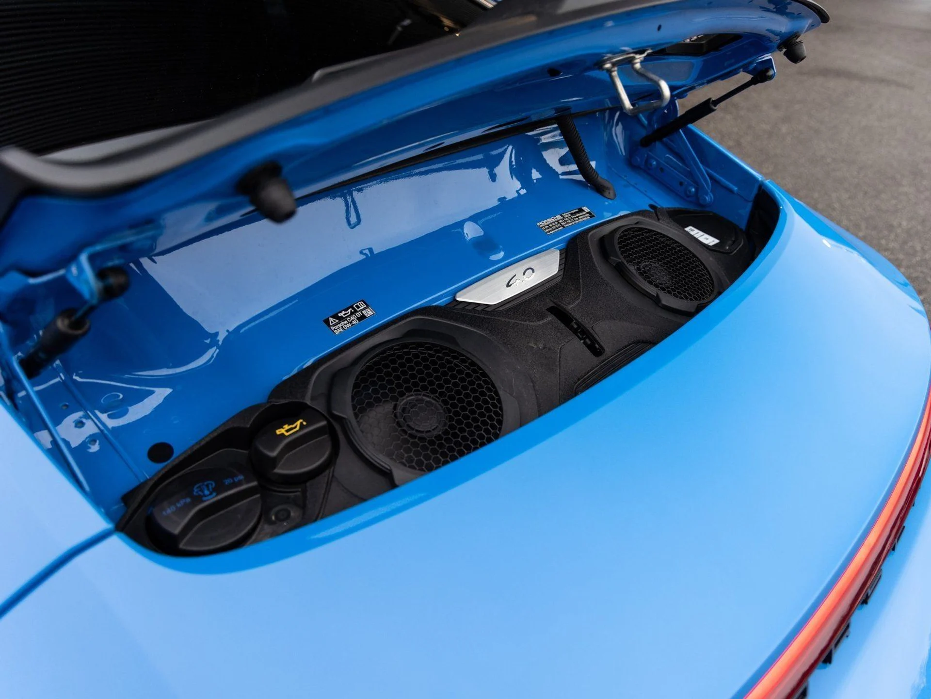 mph025_577218124_26_c9a3dac8cc