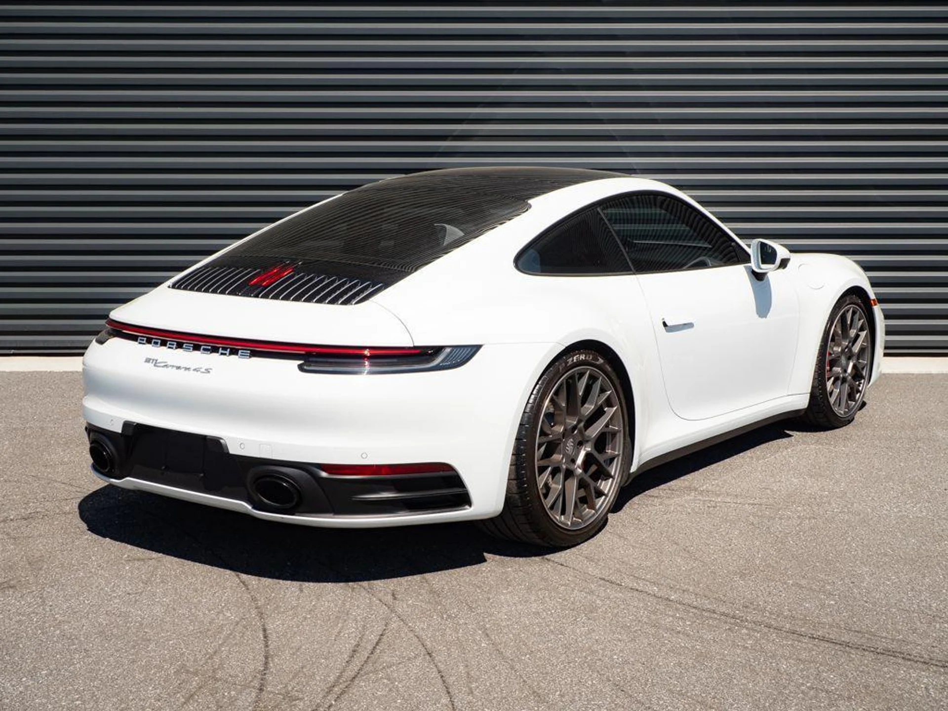 mph025_580665776_Kajz_Xn9r_Rhwz1xh_R_Jy8u_BJOT_Vb_Y_dc9d49b6cb