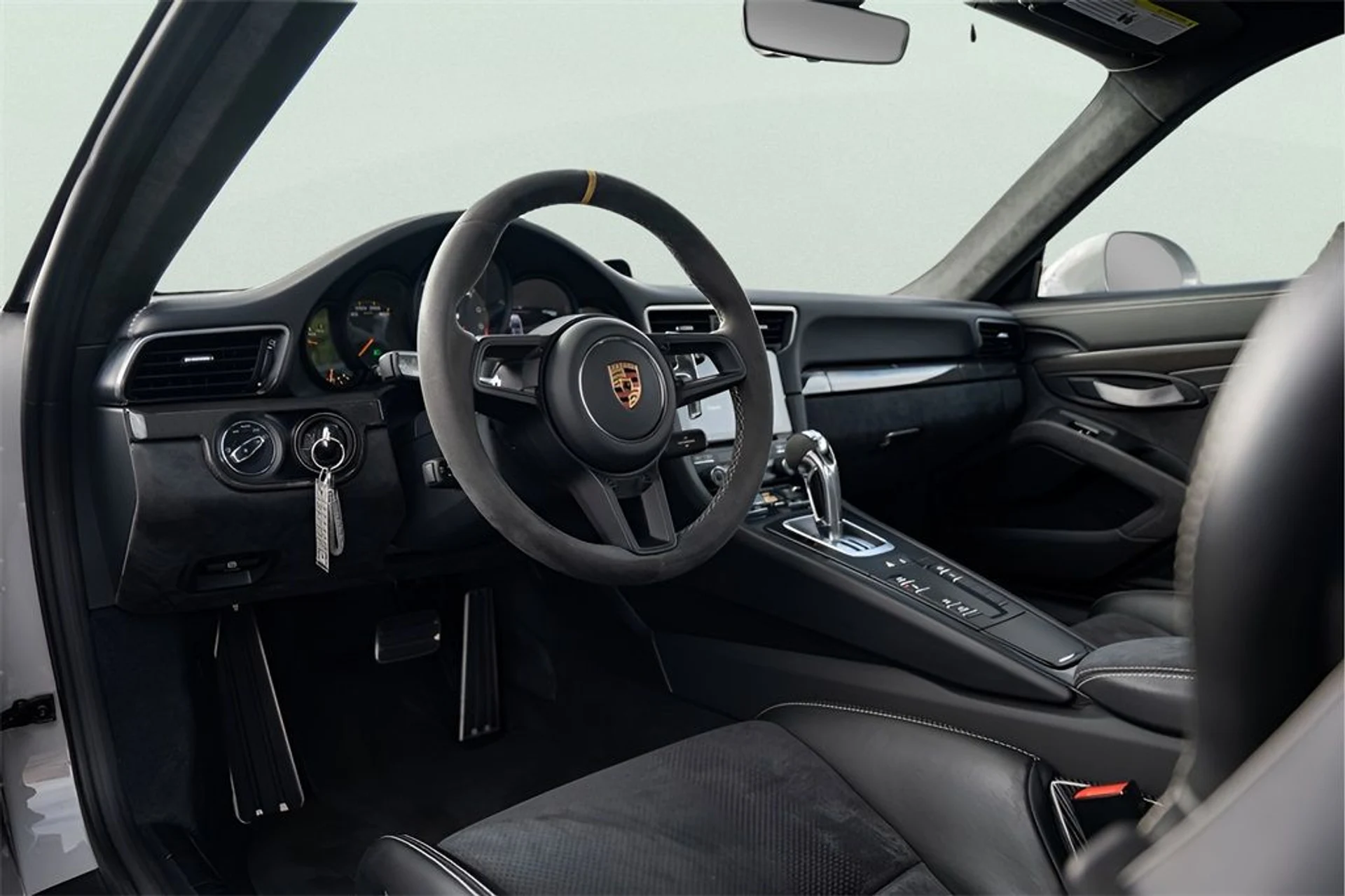 mph025_582010160_image_27_51e199f24b