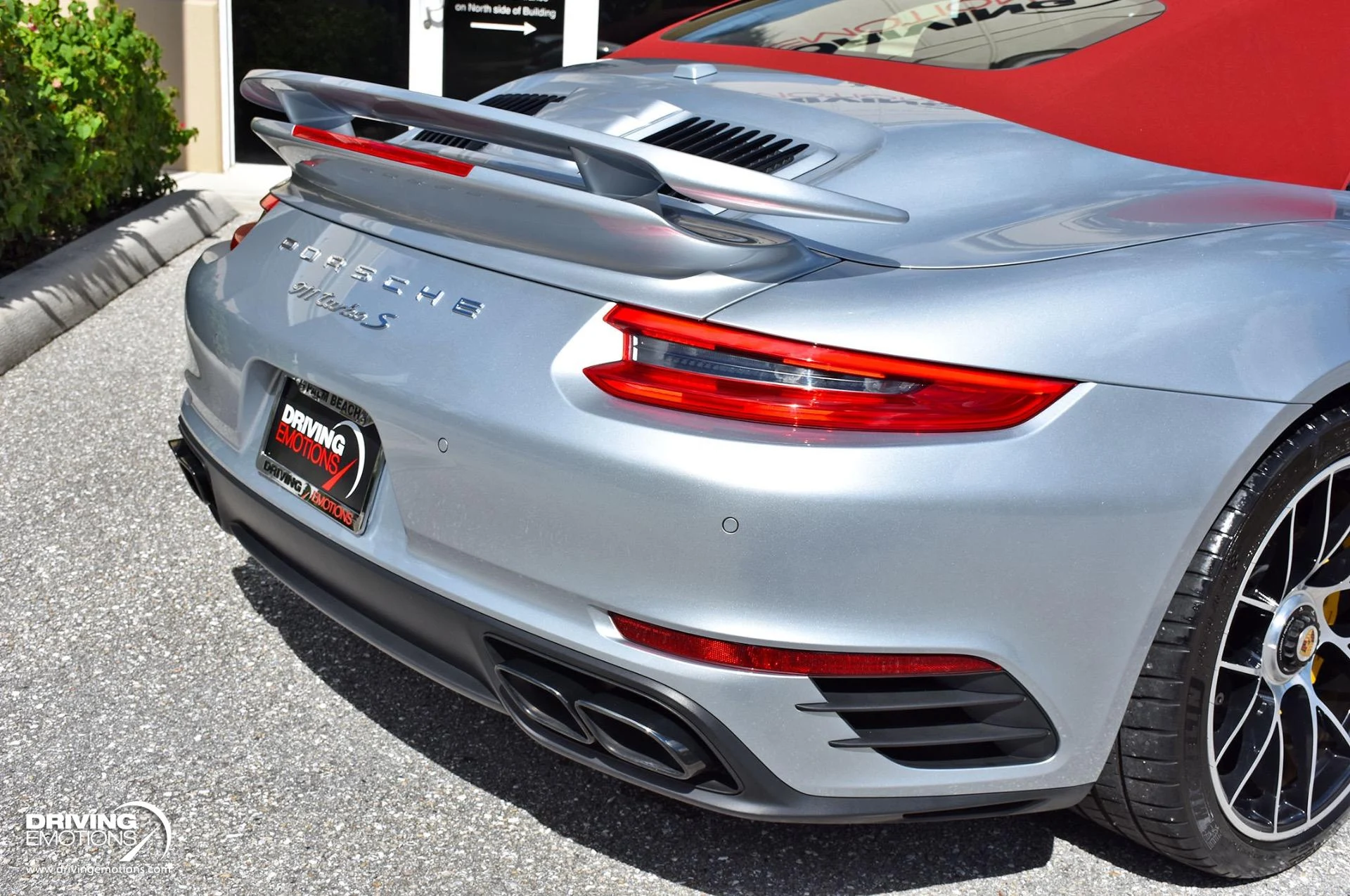 mph025_583553117_866_p26_l_408e1c10f6