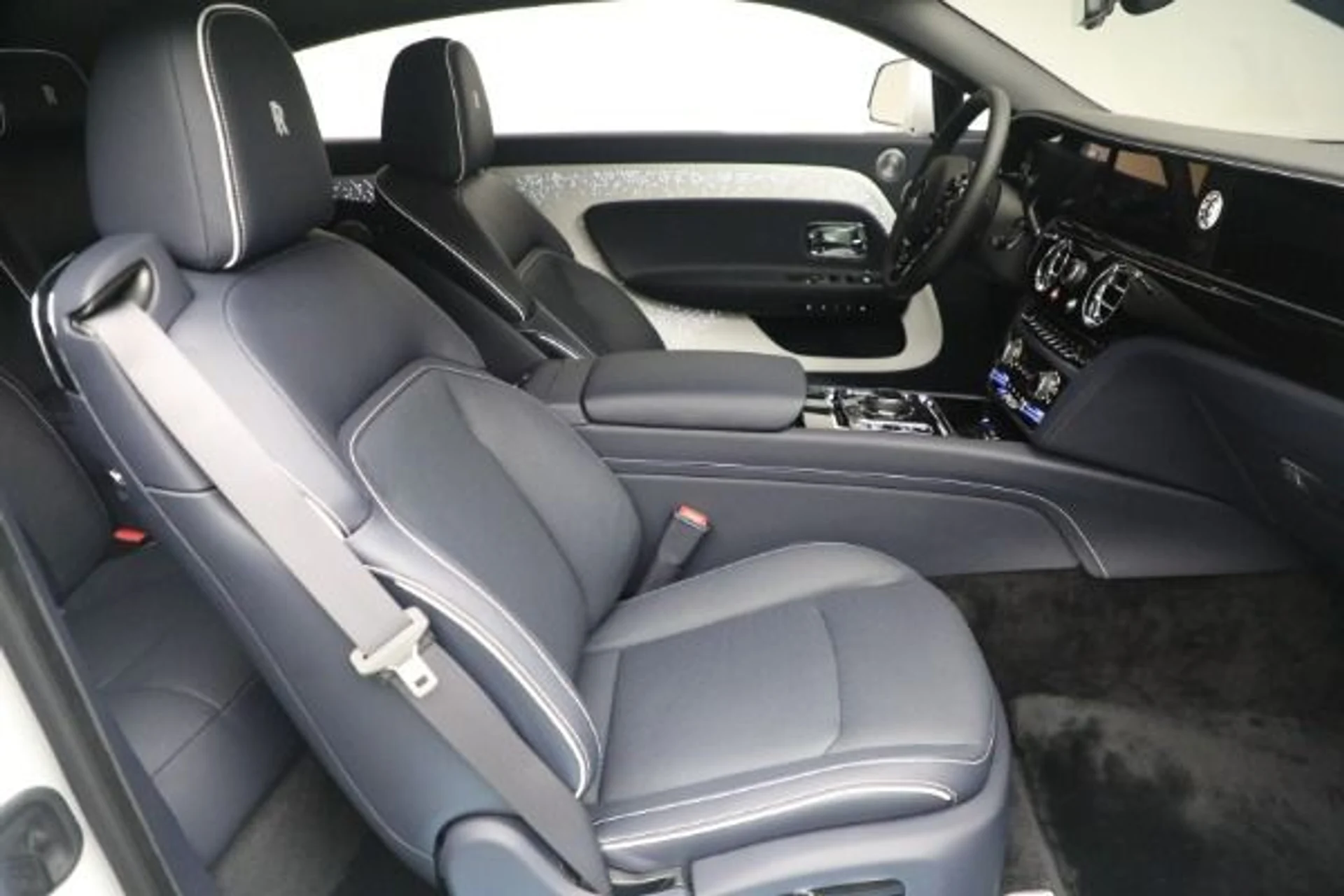 mph025_585560425_Used_2024_Rolls_Royce_Spectre_12e2283565