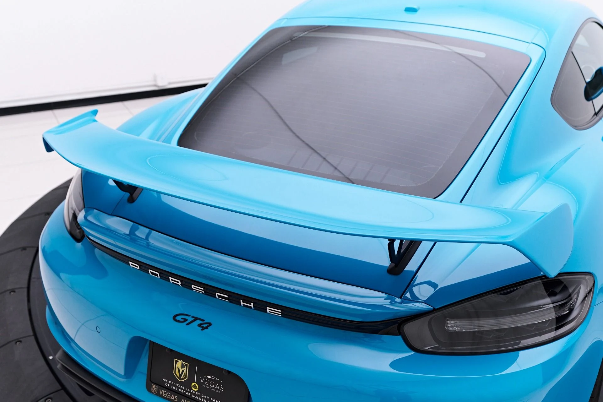 mph025_587538656_Used_2021_Porsche_718_Cayman_GT_4_1753215060_3e0f6e51dc