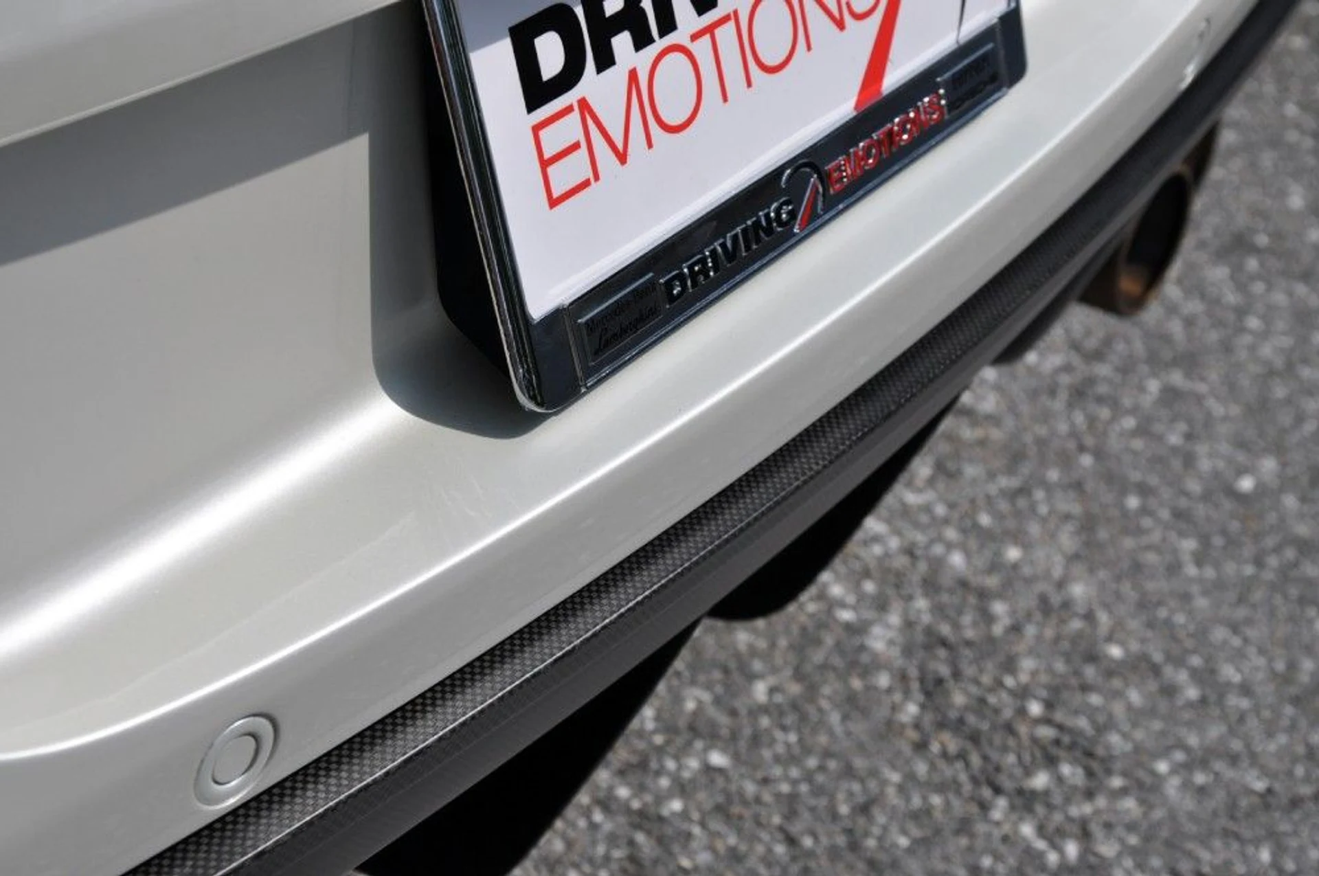 mph025_595573380_81_p26_l_2691b9ab3c