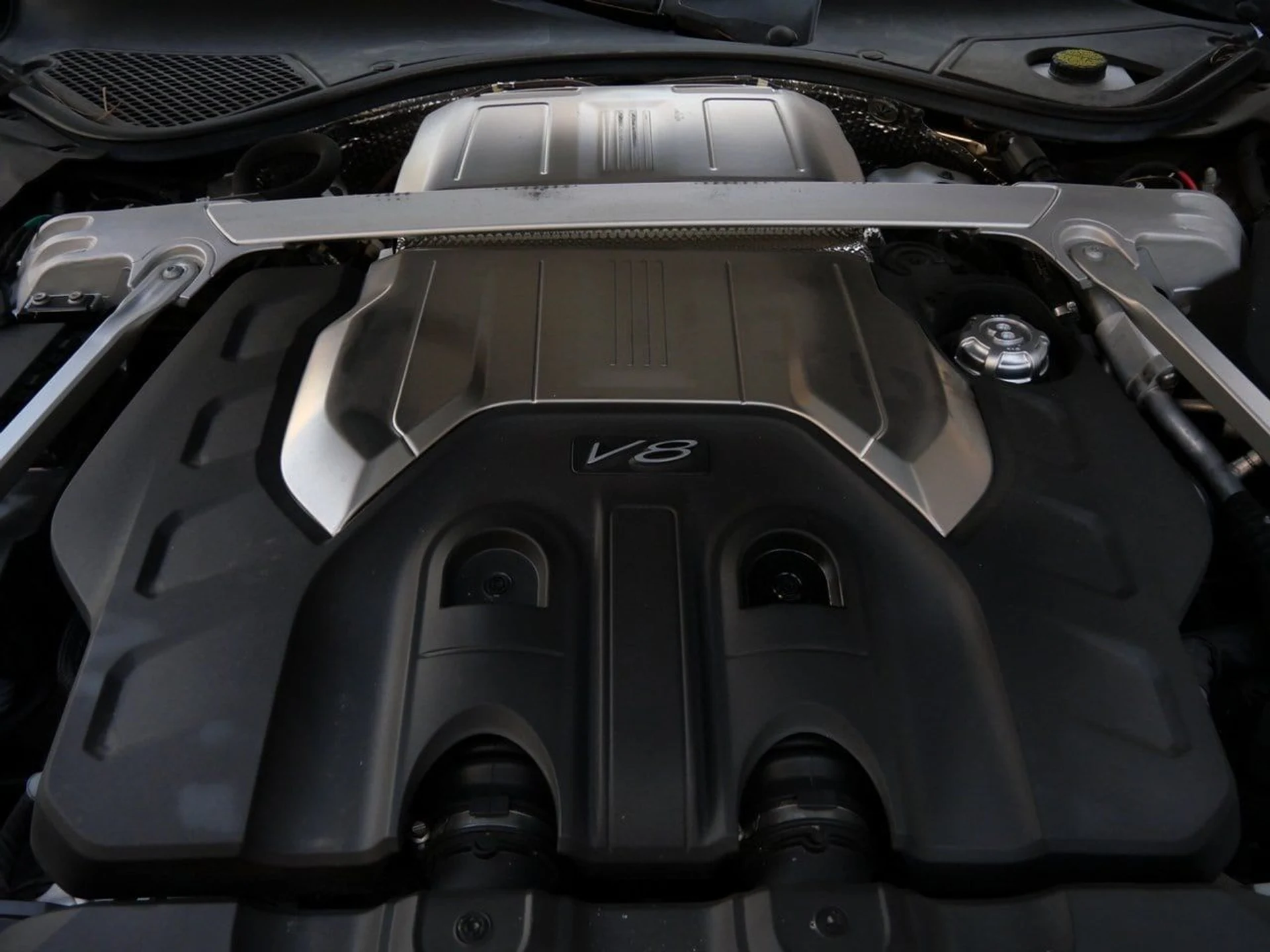 mph025_597160722_d737551dbc6977239f7e44c516529480x_320001ec77