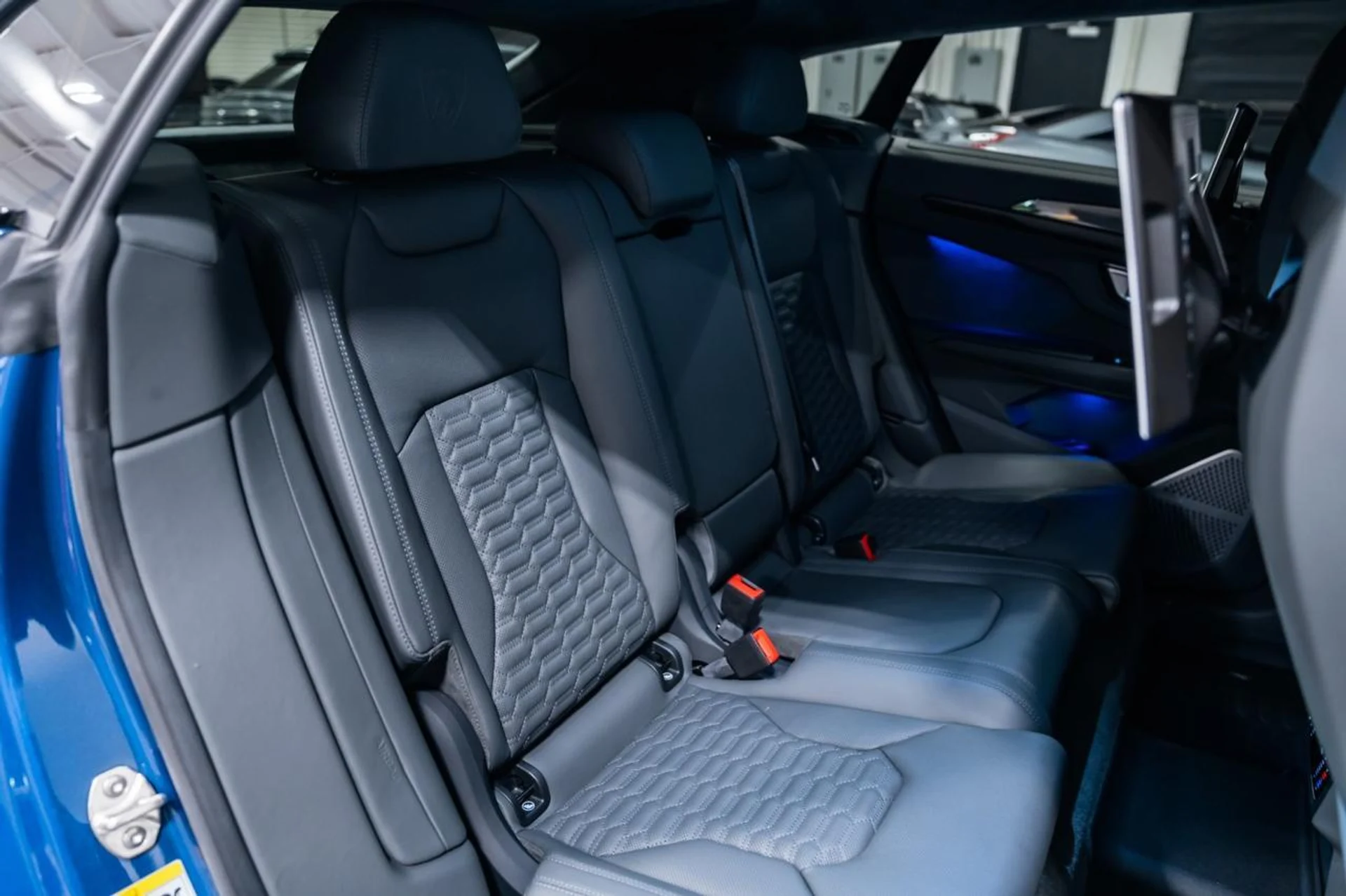 mph025_603439081_b7a81042d4c87b45826541594fdb909a_fd50b5d403