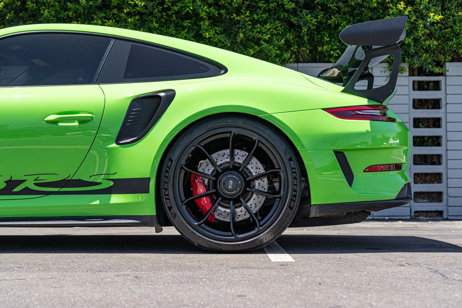 mph025_604782761_Used_2019_Porsche_911_GT_3_RS_1754072815_82d269fb02