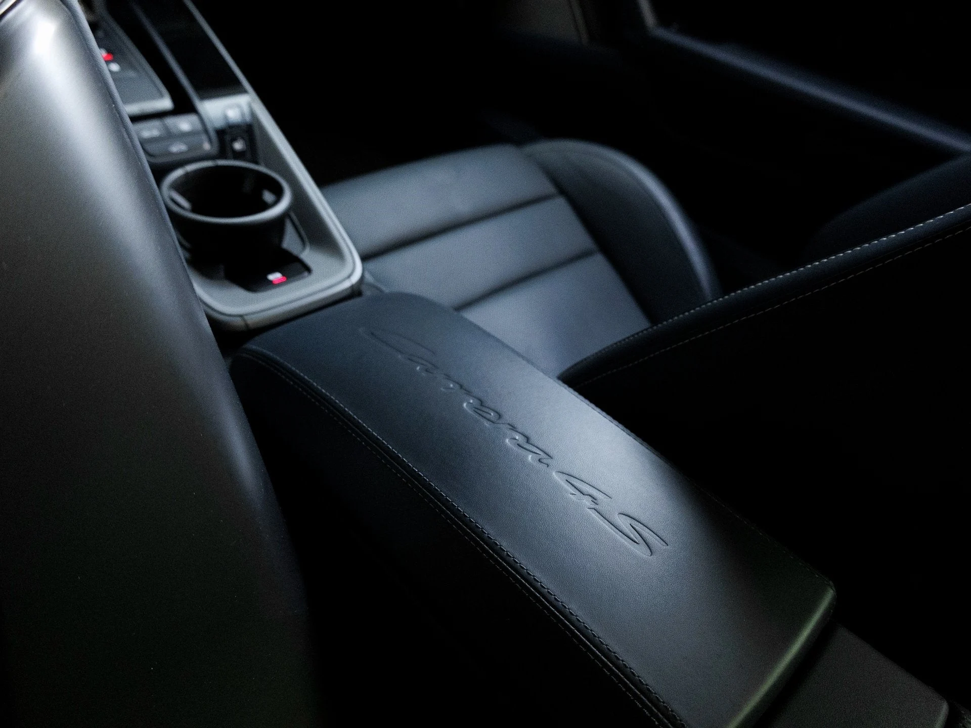 mph025_605277156_26_aa92ddfcfe