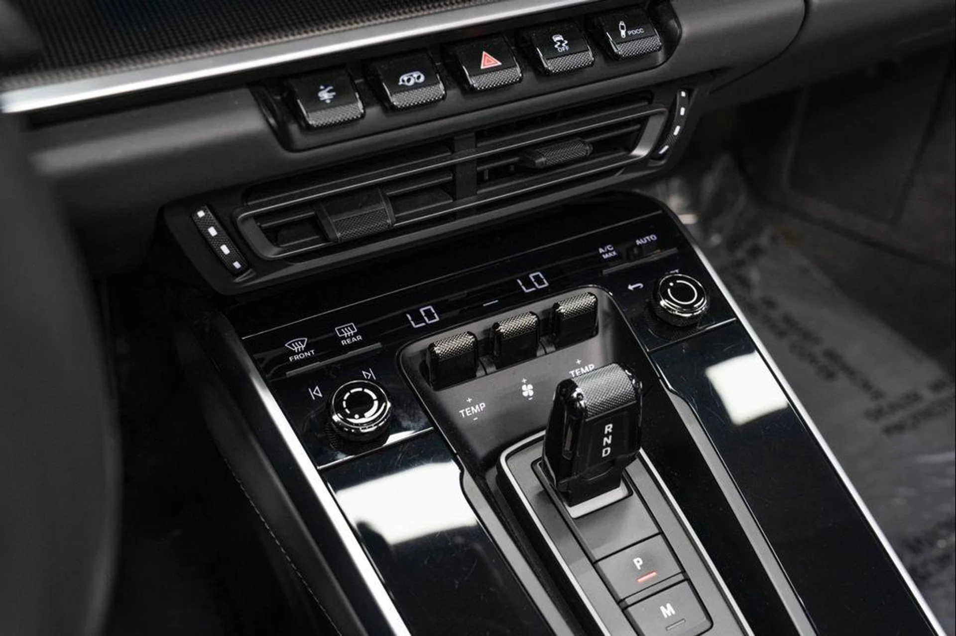 mph025_607002440_28_Sez_Wv_Kq_D7_T1_CE_Sph_Pe_Em1_IE_Hw_d9df2d0ab0