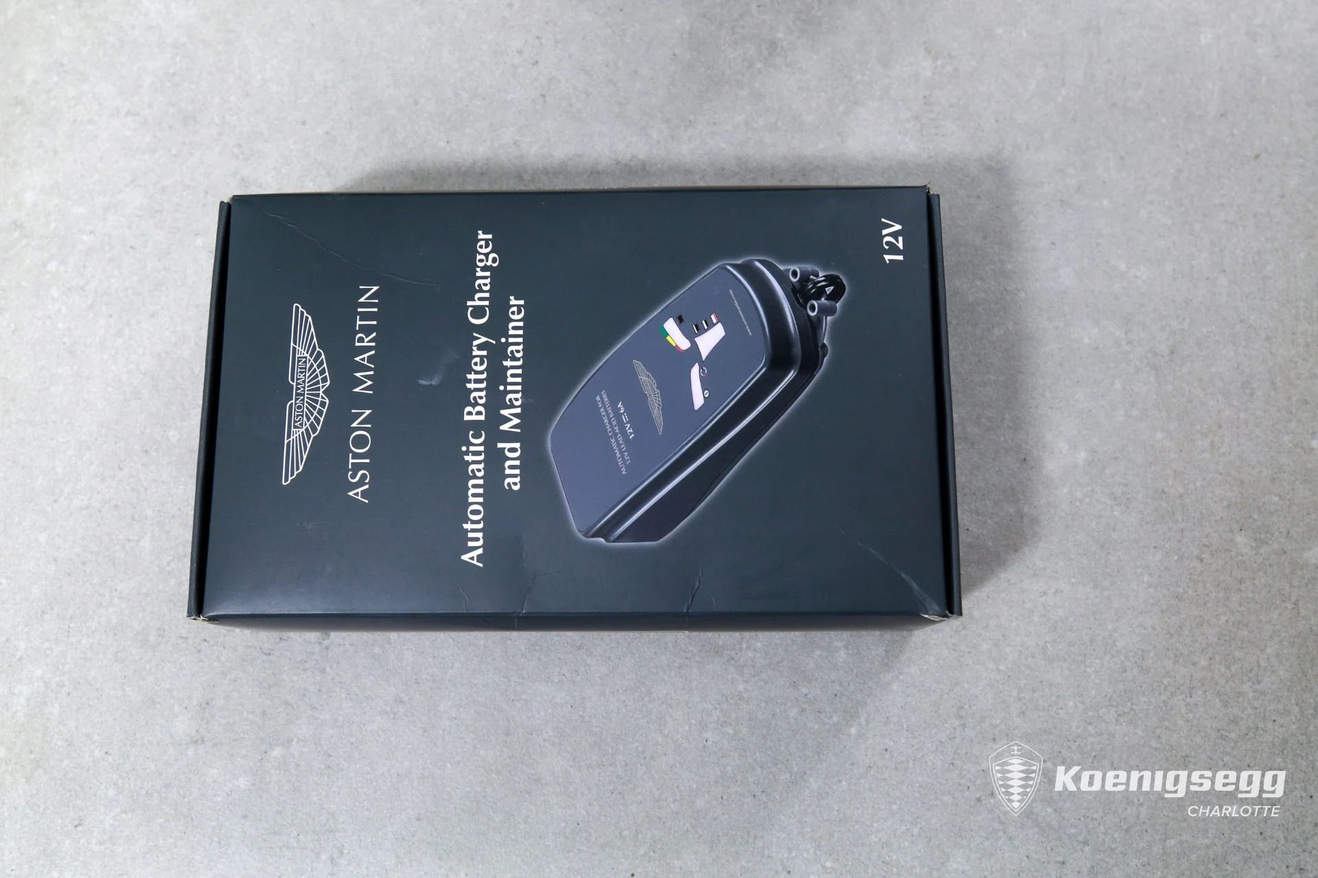 mph025_611697735_Used_2024_Aston_Martin_DB_12_V8_1760989589_ba176503c0