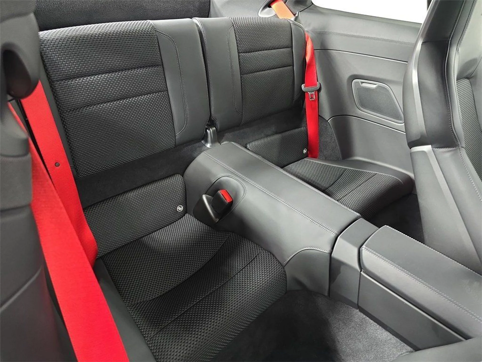 mph025_617158165_9bce03998950c8f73b589deb29d11cef_fbdbe31b2a