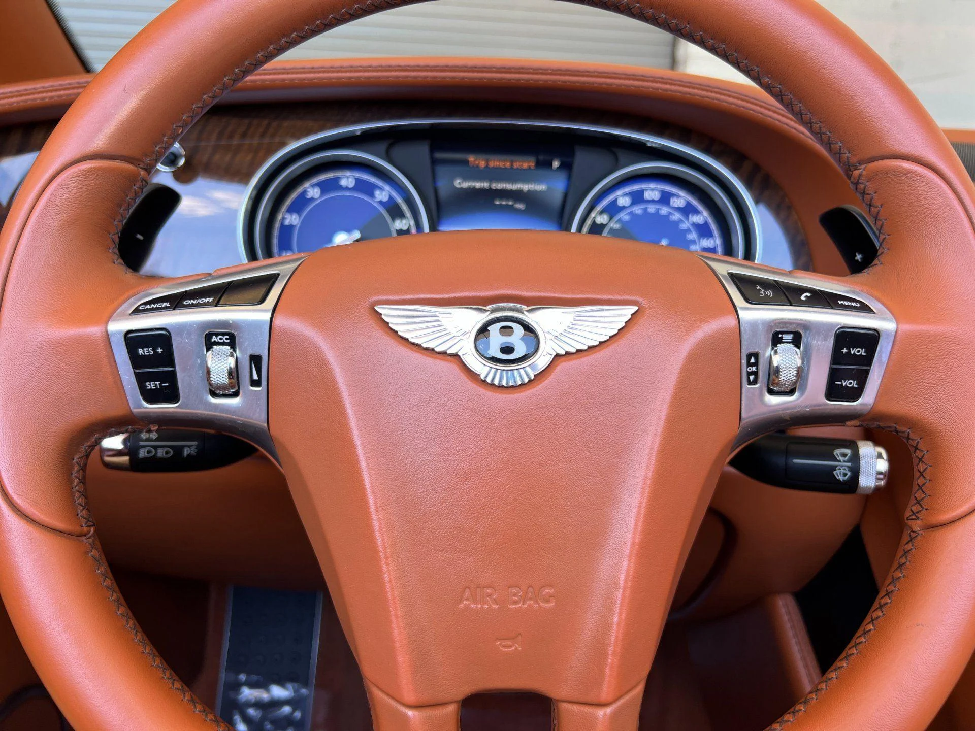 mph025_624384684_Used_2013_Bentley_Continental_GTC_GT_V8_Convertible_1781081276_9bfef28dee