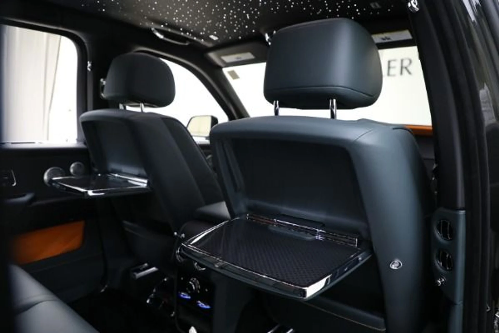 mph025_629231360_Used_2024_Rolls_Royce_Black_Badge_Cullinan_0444cb90bf