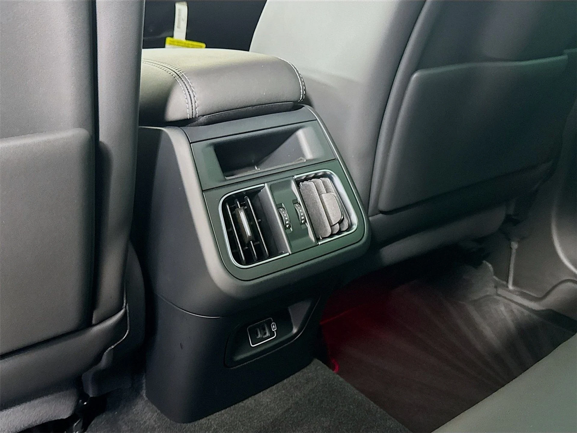 mph025_63143309_824cf09c76e63cd9fee85e5d661e478cx_204db73748