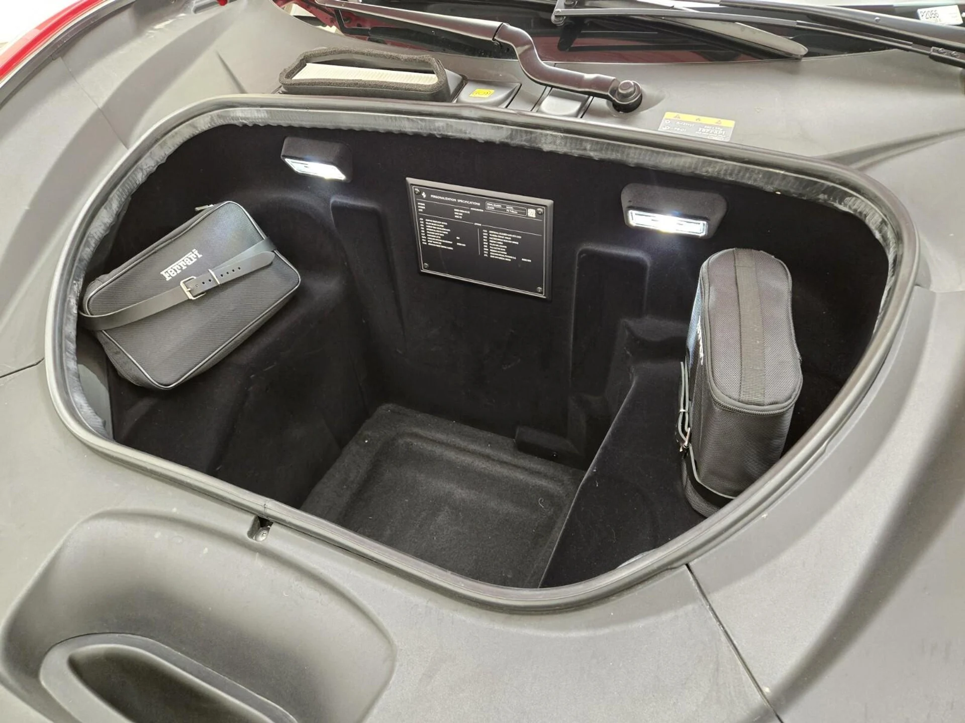 mph025_634586657_Used_2020_Ferrari_F8_Tributo_1756364933_671835b8a1