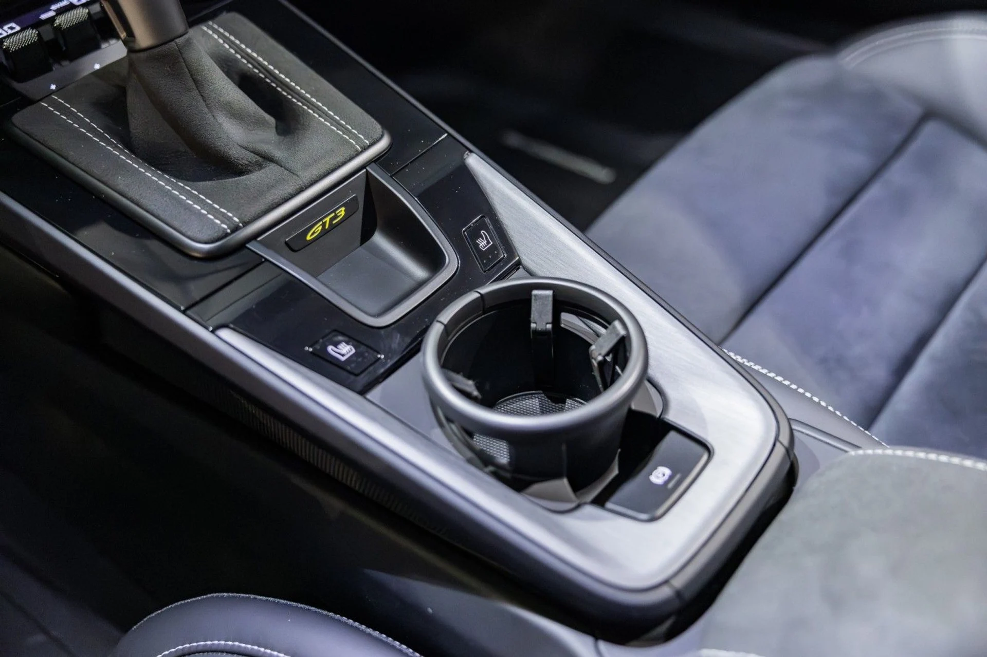 mph025_636868659_GQ_4dca738f29