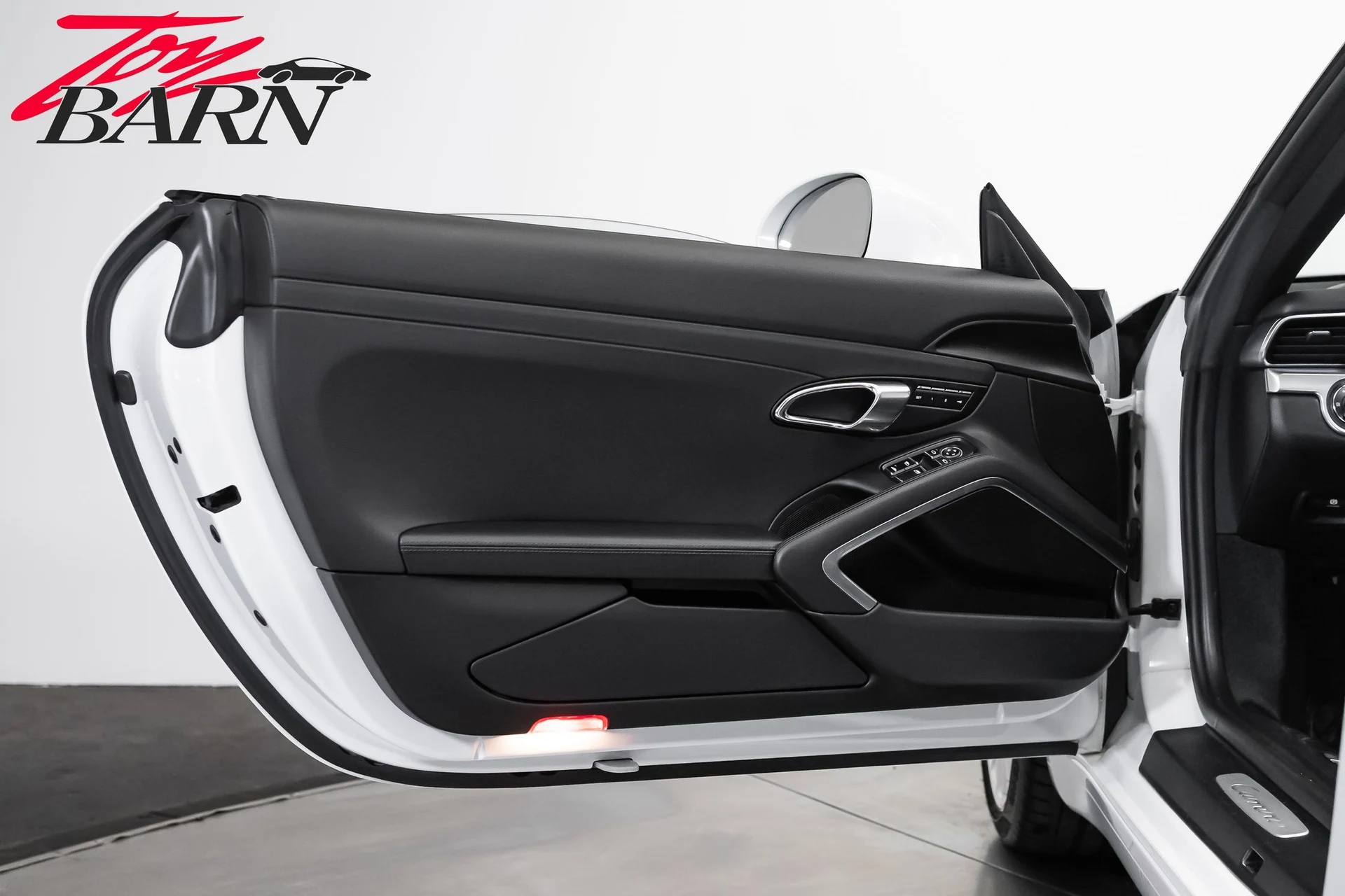 mph025_642442139_0dcb0ee0817fbec01c49e87f535955ebx_cb736261b1