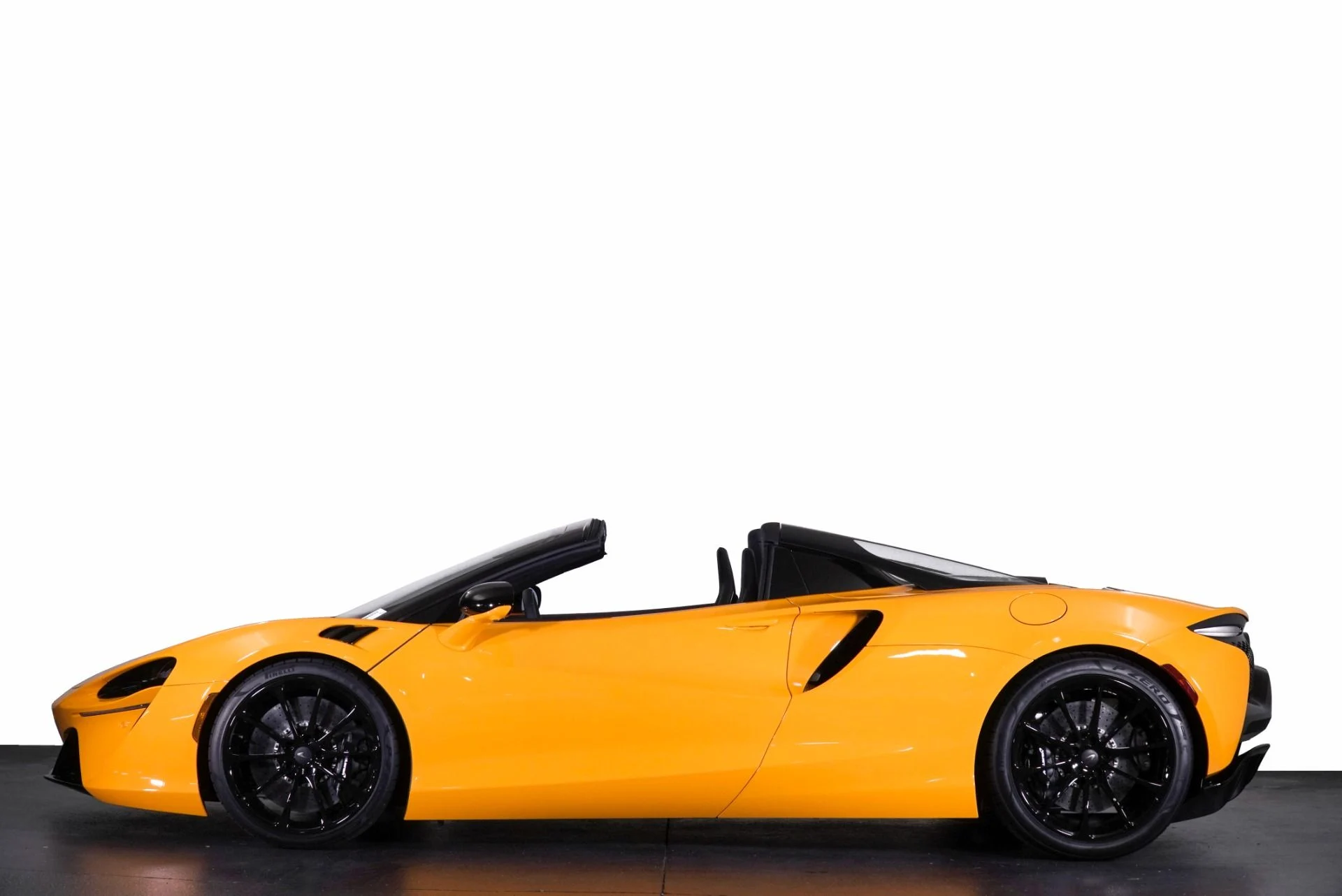mph025_645754295_New_2026_Mc_Laren_Artura_Spider_1783063264_f6ccea1aff
