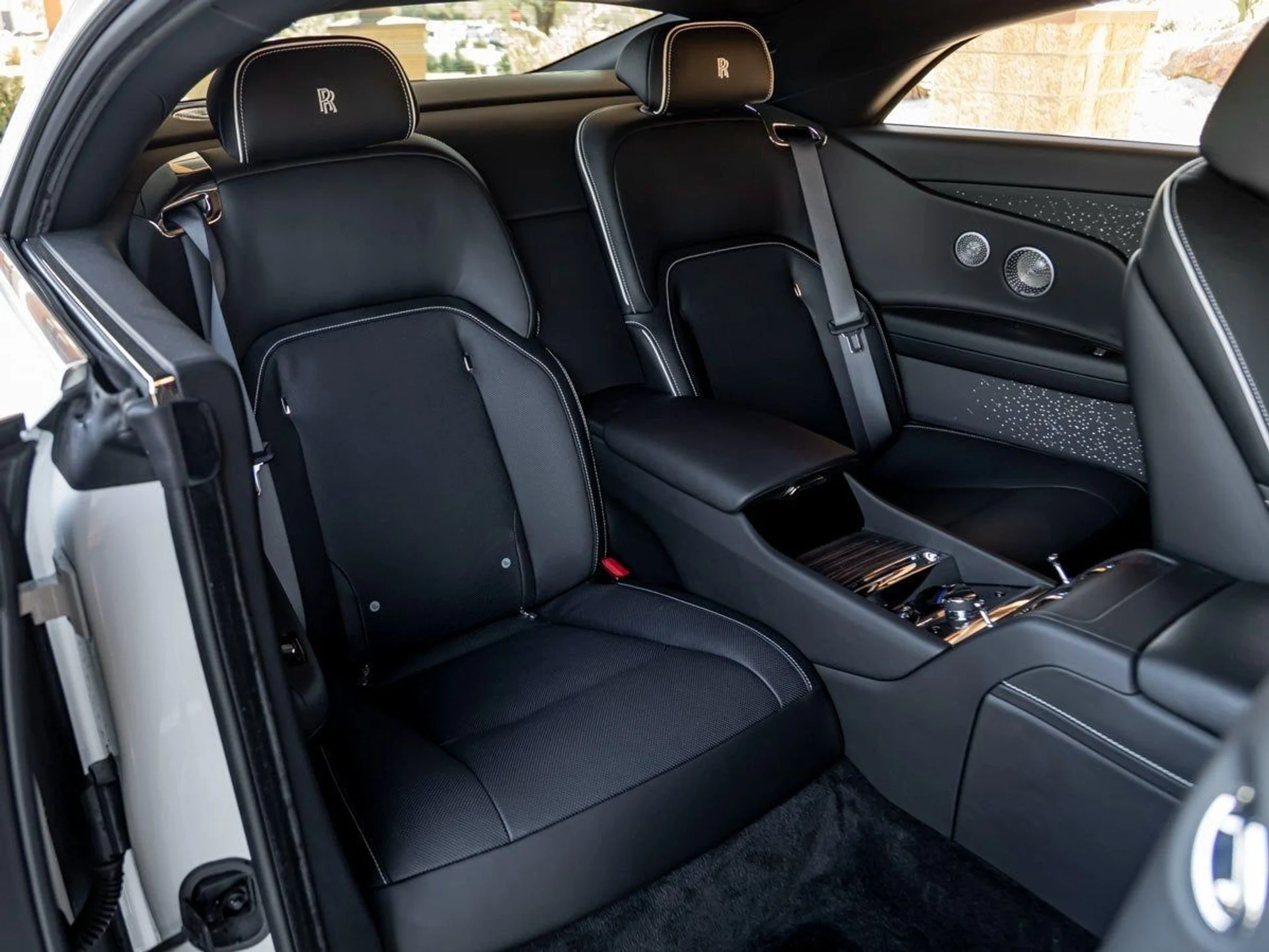 mph025_646455944_26_3b094b7a27