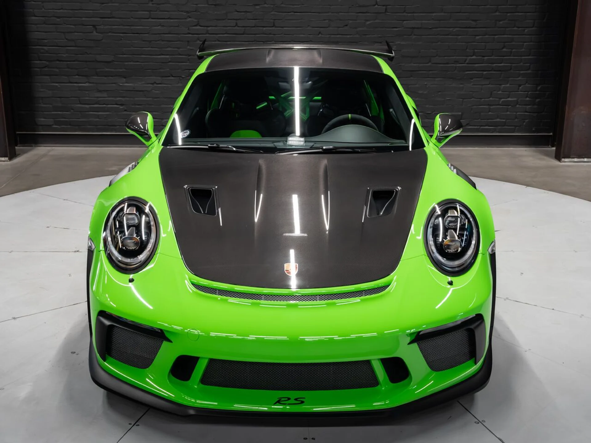 mph025_646634322_porsche_911_2019_09d7533583