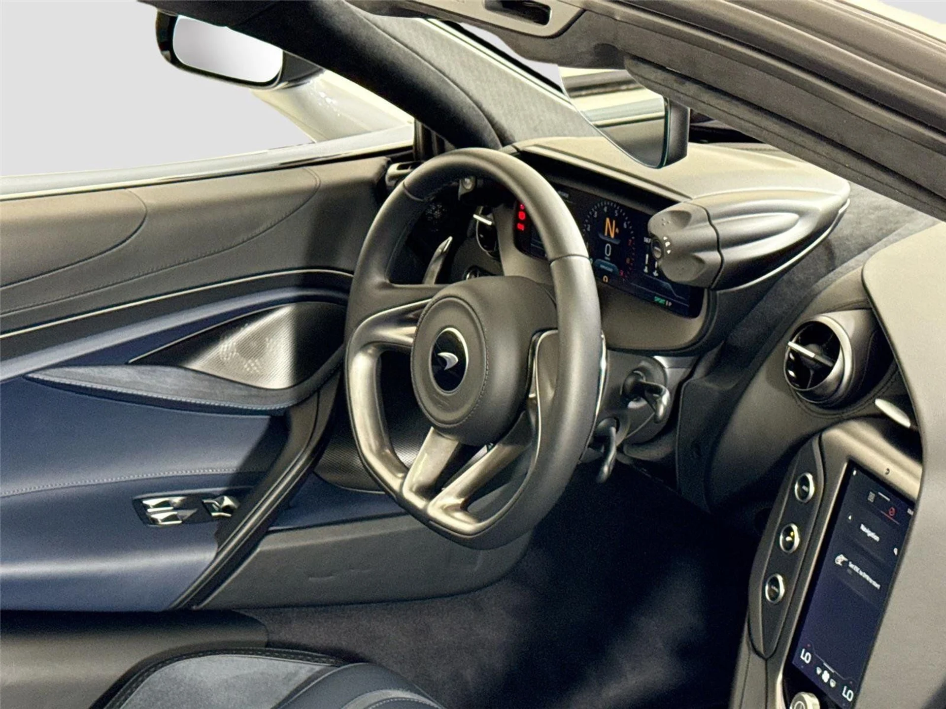 mph025_647935026_2e704b472b2fb9db9c0332f165ce641a_73d44af794