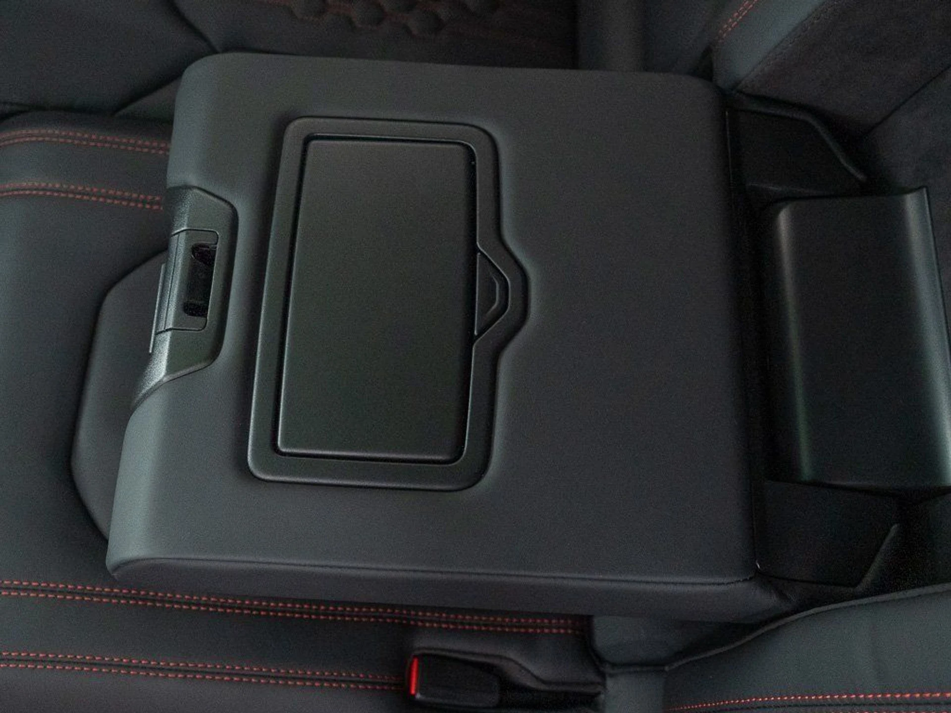 mph025_651178145_8f9604ba37d21be4a4decad79eeebd04_96401fc082