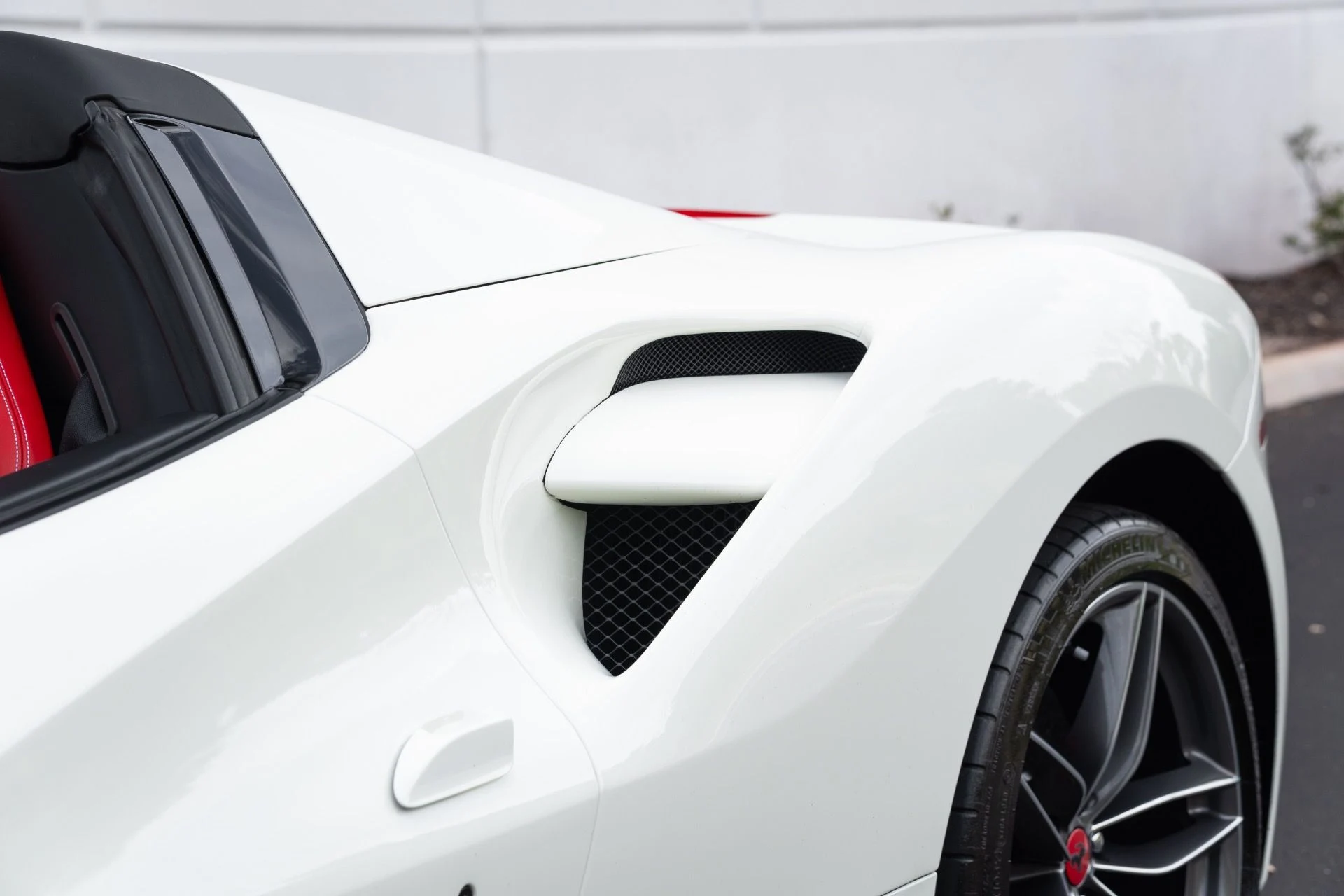mph025_657677125_Used_2018_Ferrari_488_Spider_1779900992_89fa1f9463