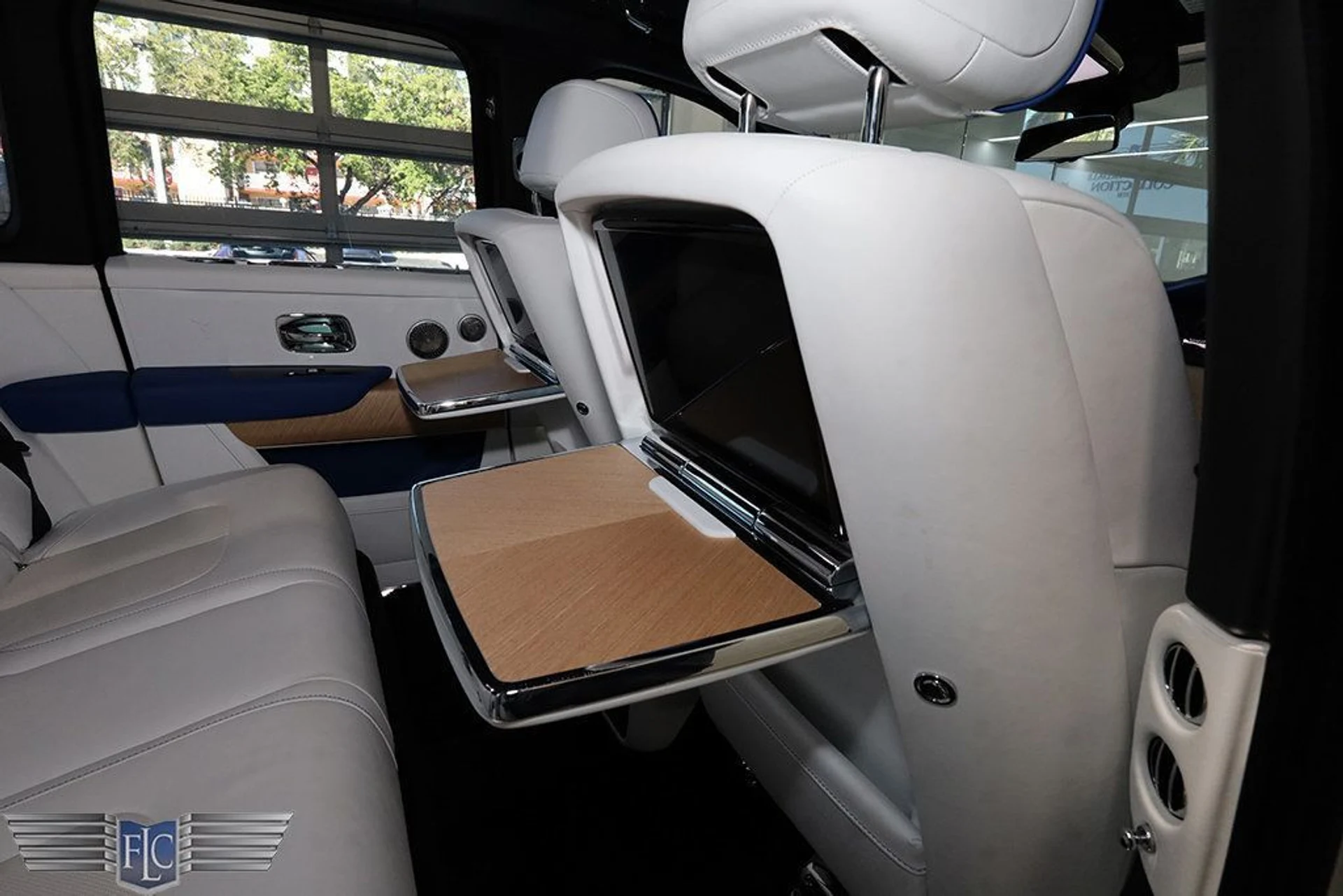 mph025_658273002_used_2021_rolls_royce_cullinan_sportutility_9689_22989825_26_1024_a6a677f064