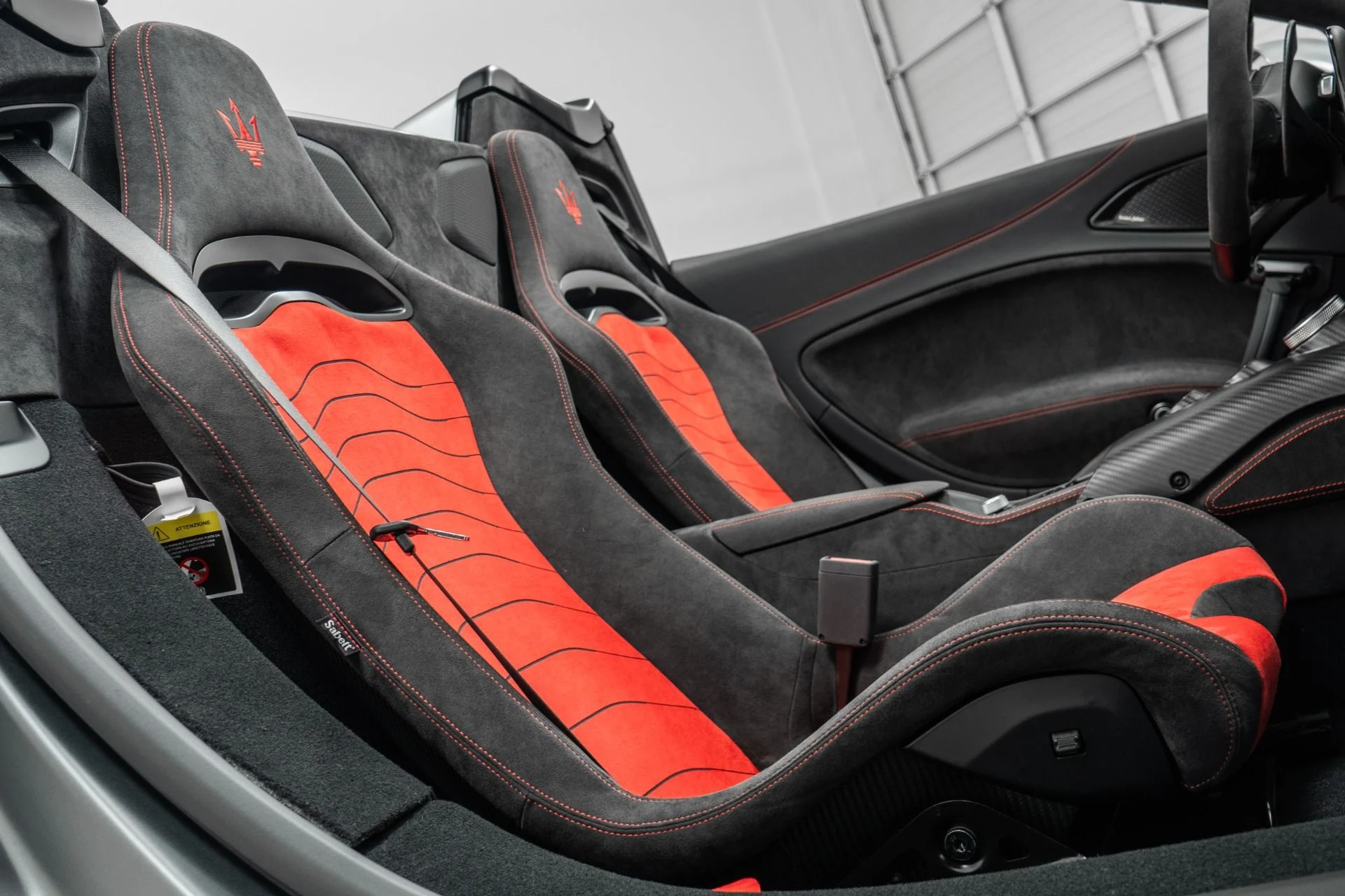 mph025_662103496_Used_2023_Maserati_MC_20_Cielo_351_Miles_Lightweight_Racing_Seats_Interior_Carbon_Fiber_Package_1774034660_aed8a70f71